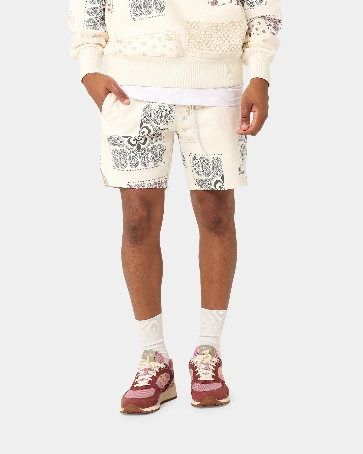Carre Fragment Paisley Shorts Off White Weekend Outing Weightless Travel Design