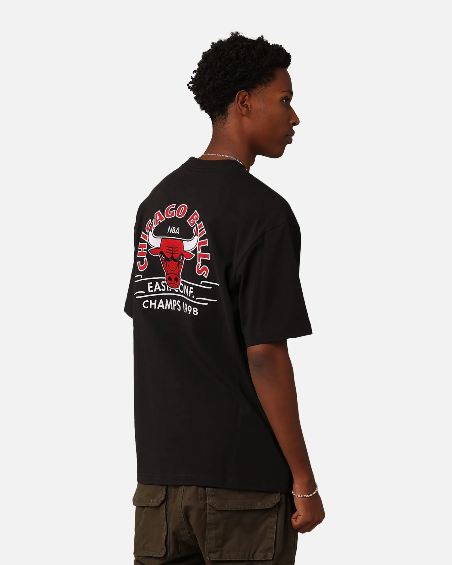 Odor Control Finish Breathable Fit Wear Mitchell & Ness Chicago Bulls Arch T-Shirt Faded Black