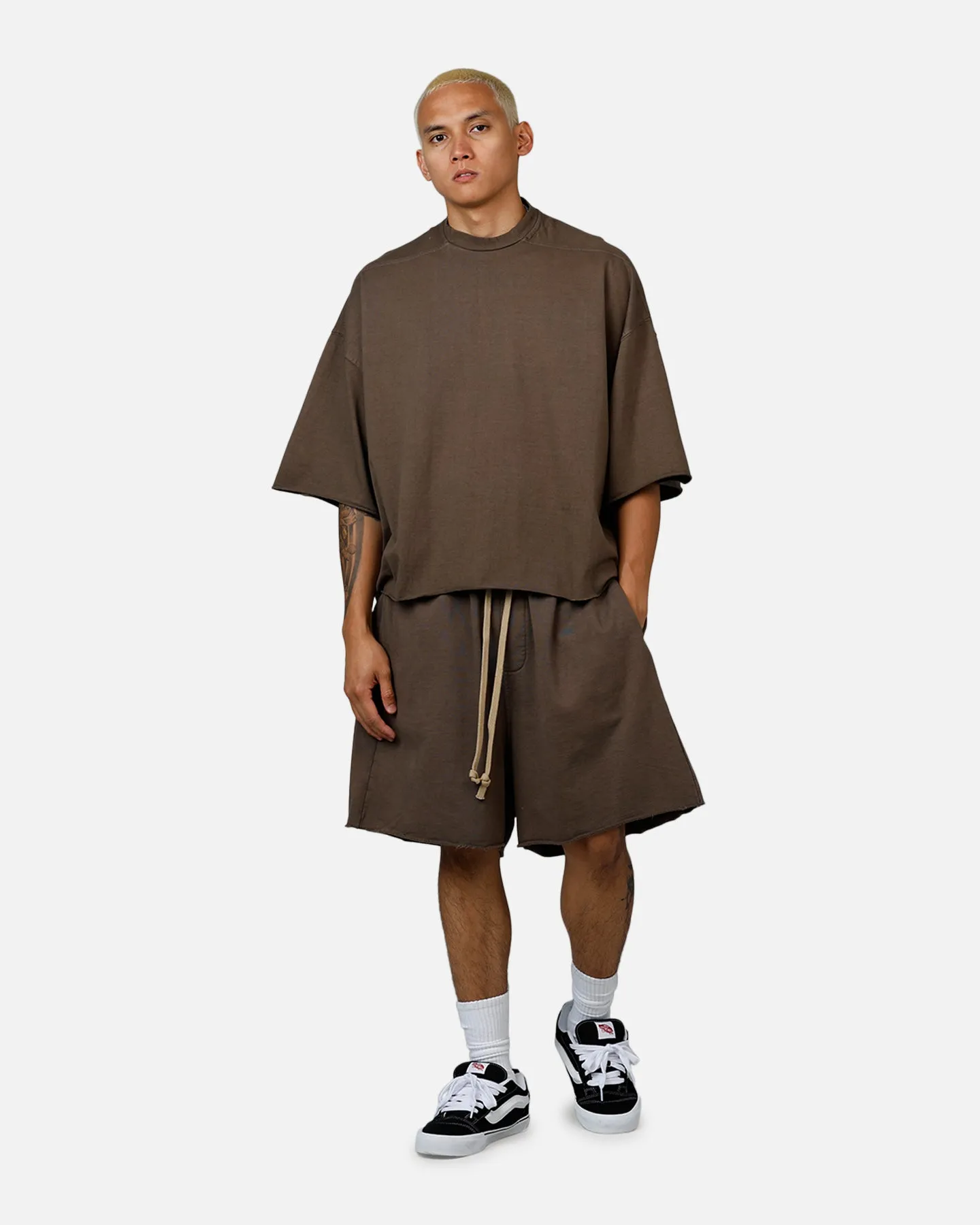MNML Oversized Cargo Sweat Shorts Muddy Grey Low Bulk Construction