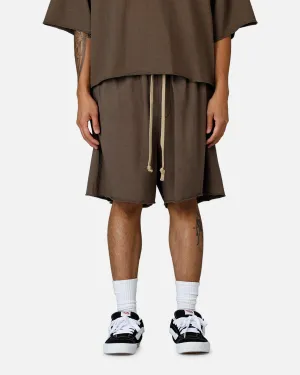 MNML Oversized Cargo Sweat Shorts Muddy Grey Street Mood
