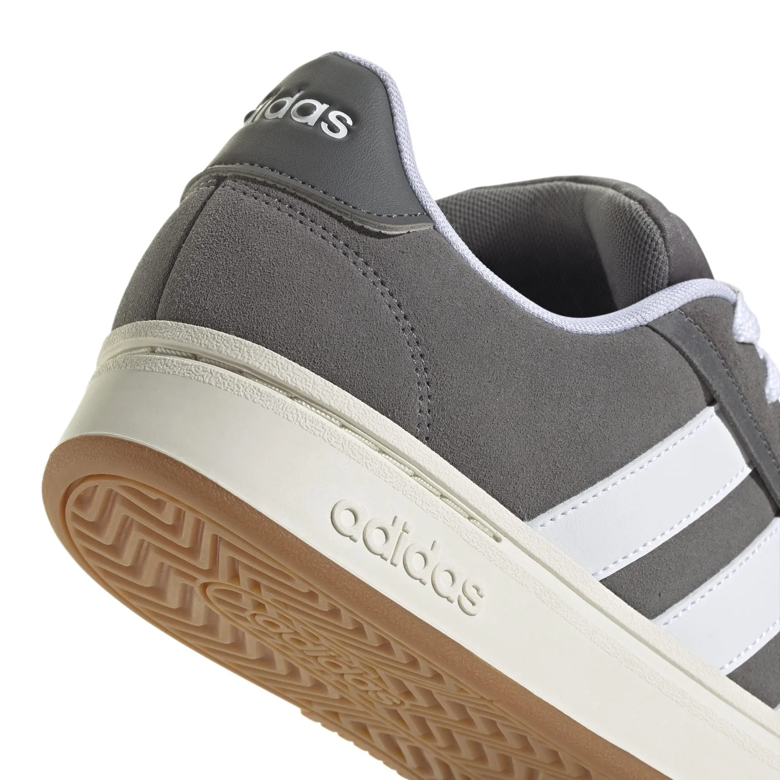 adidas Mens GRAND COURT ALPHA 00s Gry/Wh Bright Gold Impact Resistant Sole