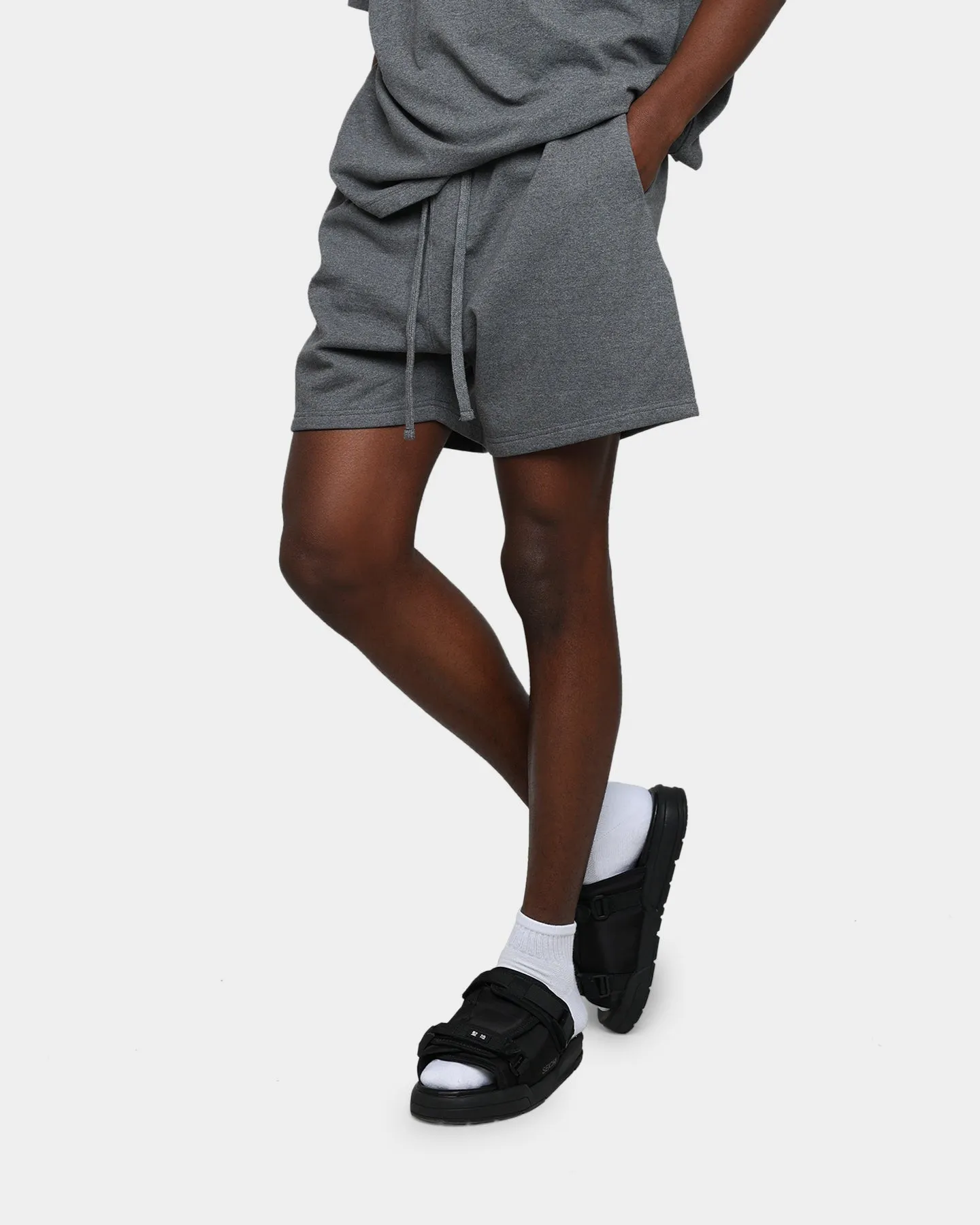 Stylish Shorts Breezy Vibe MNML Every Day Sweatshorts Dark Heather