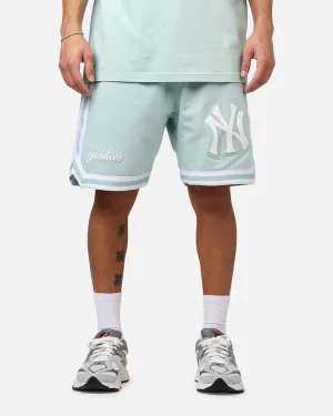 New Era New York Yankees 'Logo Select Mint' Shorts Mint/White Father's Day gift