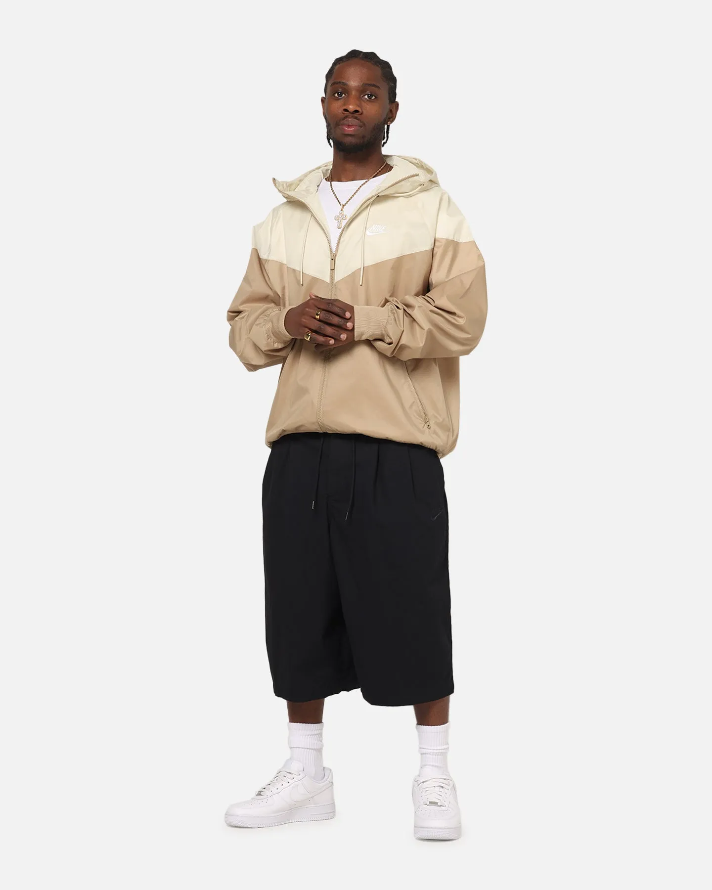 Nike Club Sheoul Oversized Shorts Black/Black Tapered Leg Design Relaxed Fit Design
