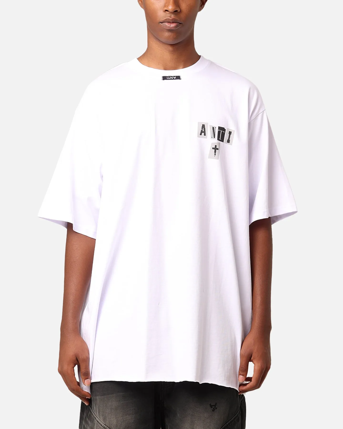Light and Soft Casual Layer Look The Anti Order Ransom Baggy T-Shirt White