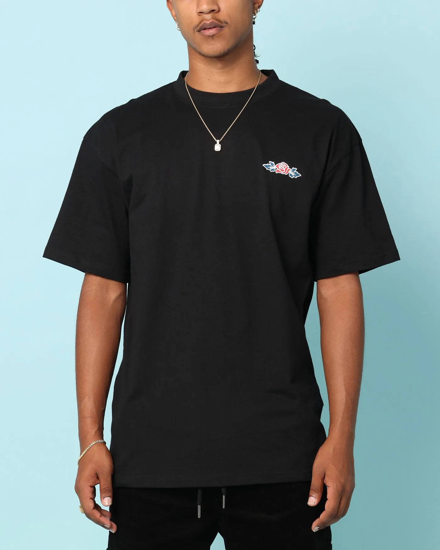 Carr?? Rosebud T-Shirt Black Relaxed Fit