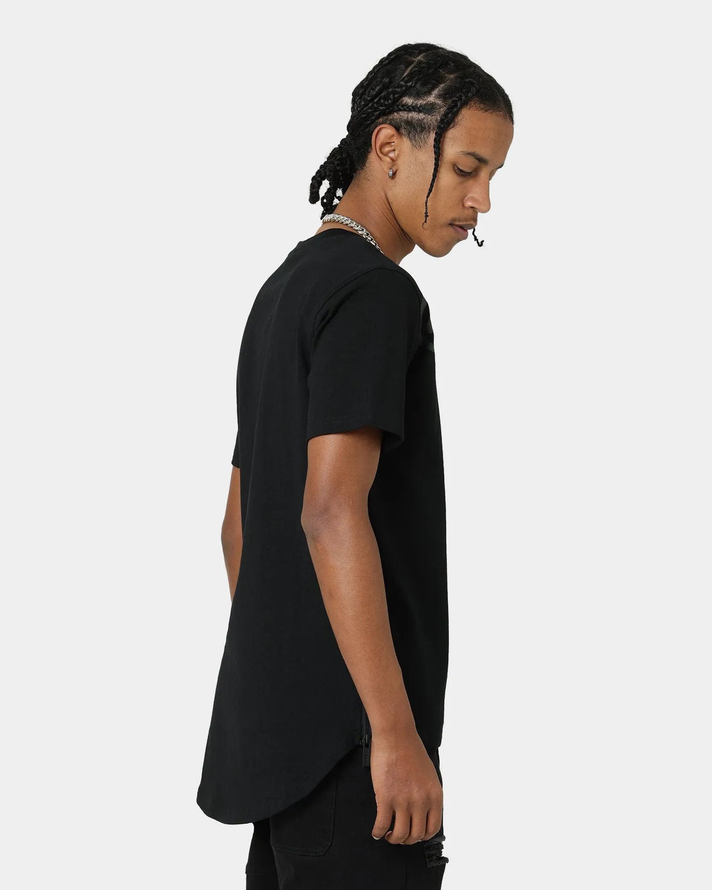 Functional Look Carr?? Gothic Collar Droptail T-Shirt Black