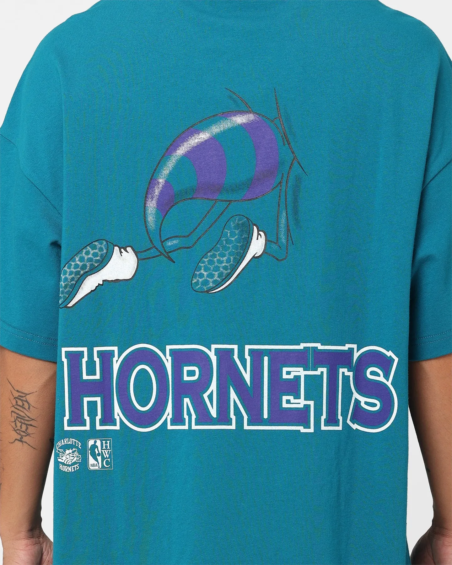 Mitchell & Ness Charlotte Hornets Break Free T-Shirt Hornets Teal back to school futuristic