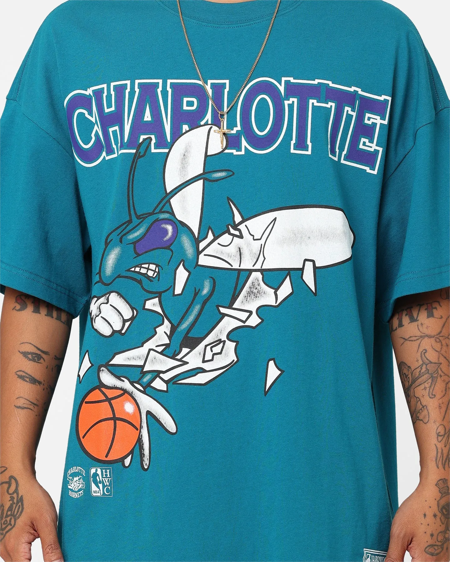 Soft Design Tagless Neckline Mitchell & Ness Charlotte Hornets Break Free T-Shirt Hornets Teal