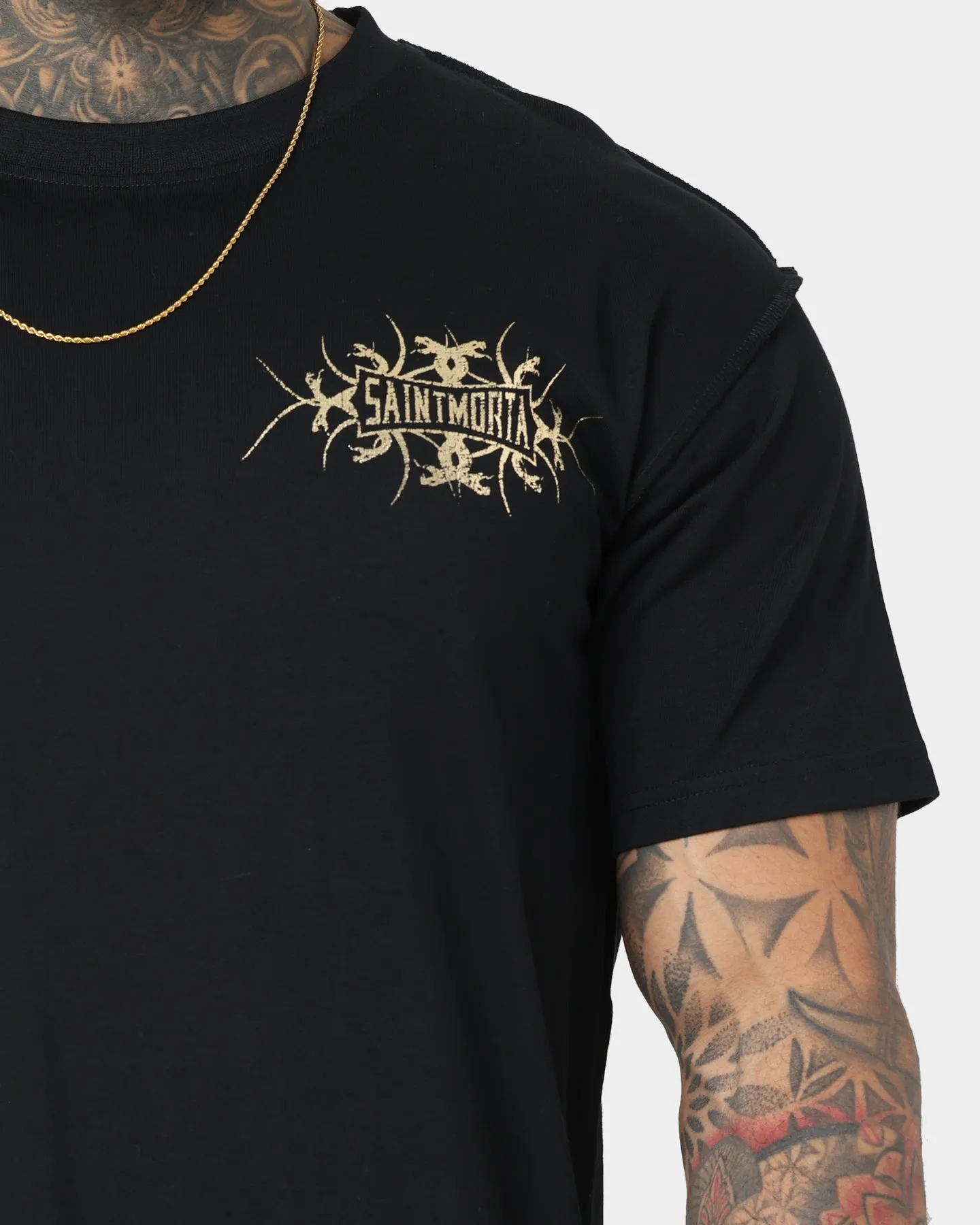Casual Choice Wear Modern Outfit Saint Morta Venom Lafayette T-Shirt Black/Gold
