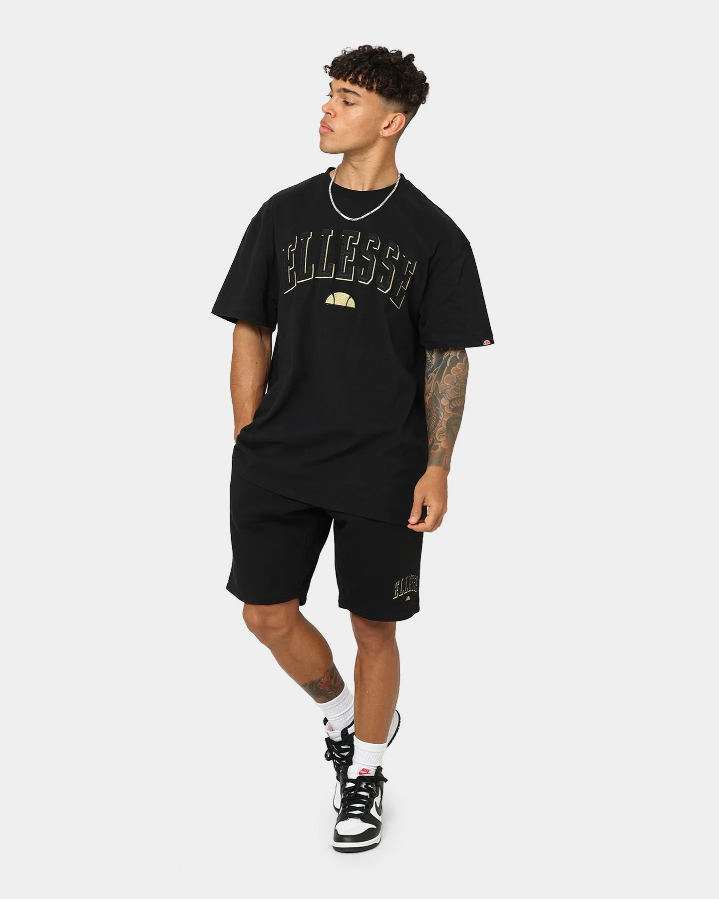 Comfortable Design Ellesse Columbia T-Shirt Black/Gold