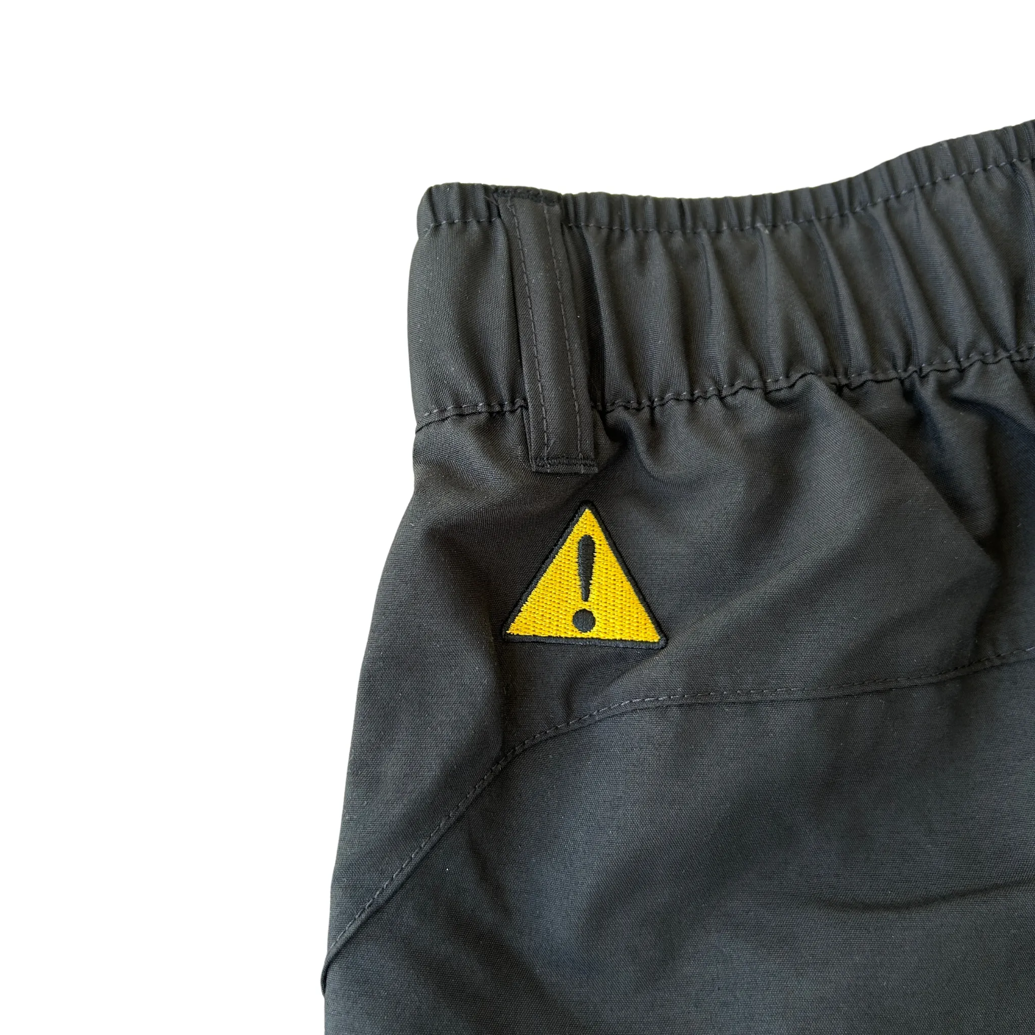 Puma MAPF1 X MDJ Woven Shorts (Puma Black) Easy Layer