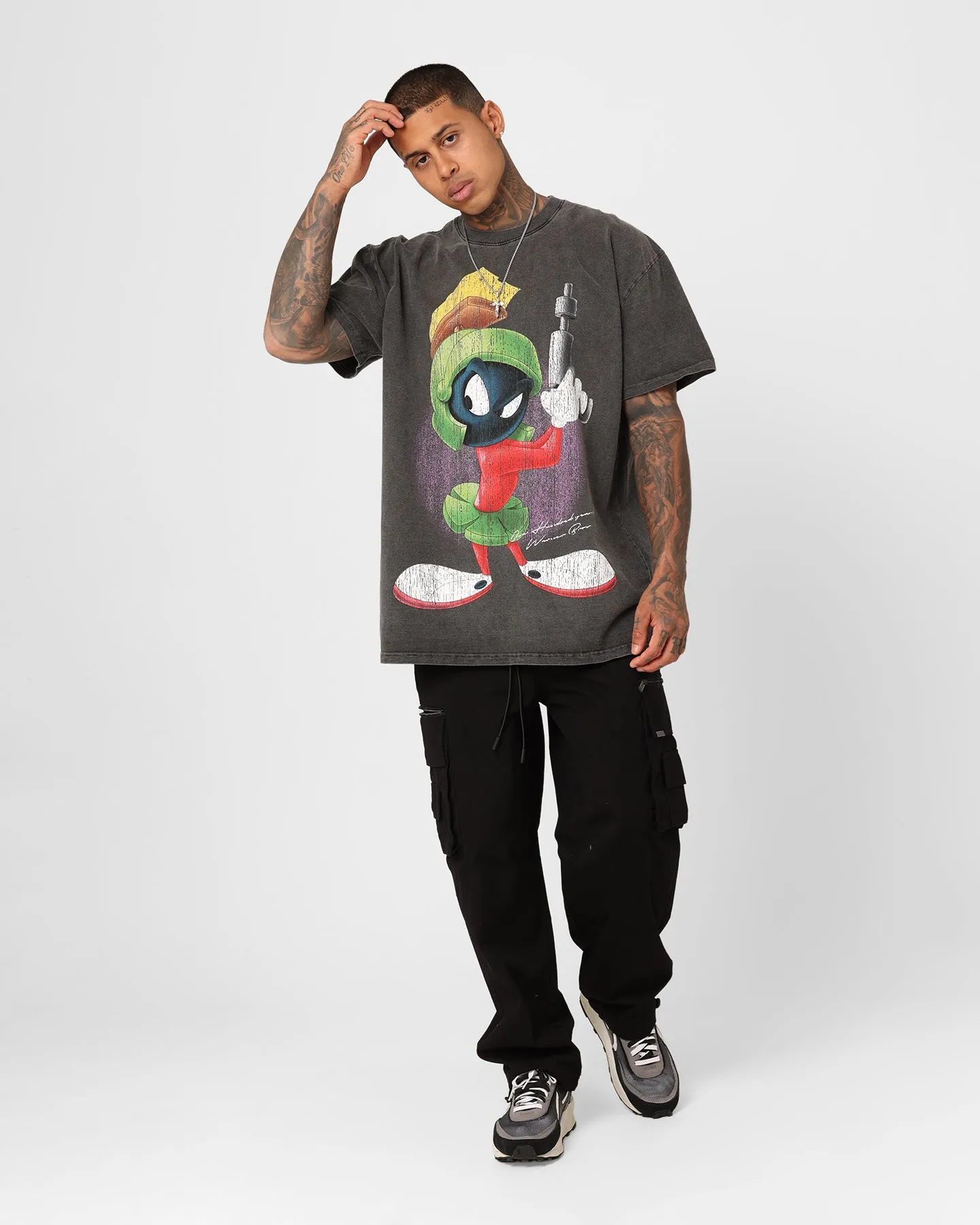 Comfortable Piece American Thrift X Warner Bros. Marvin The Martian Vintage Heavyweight T-Shirt Black Wash