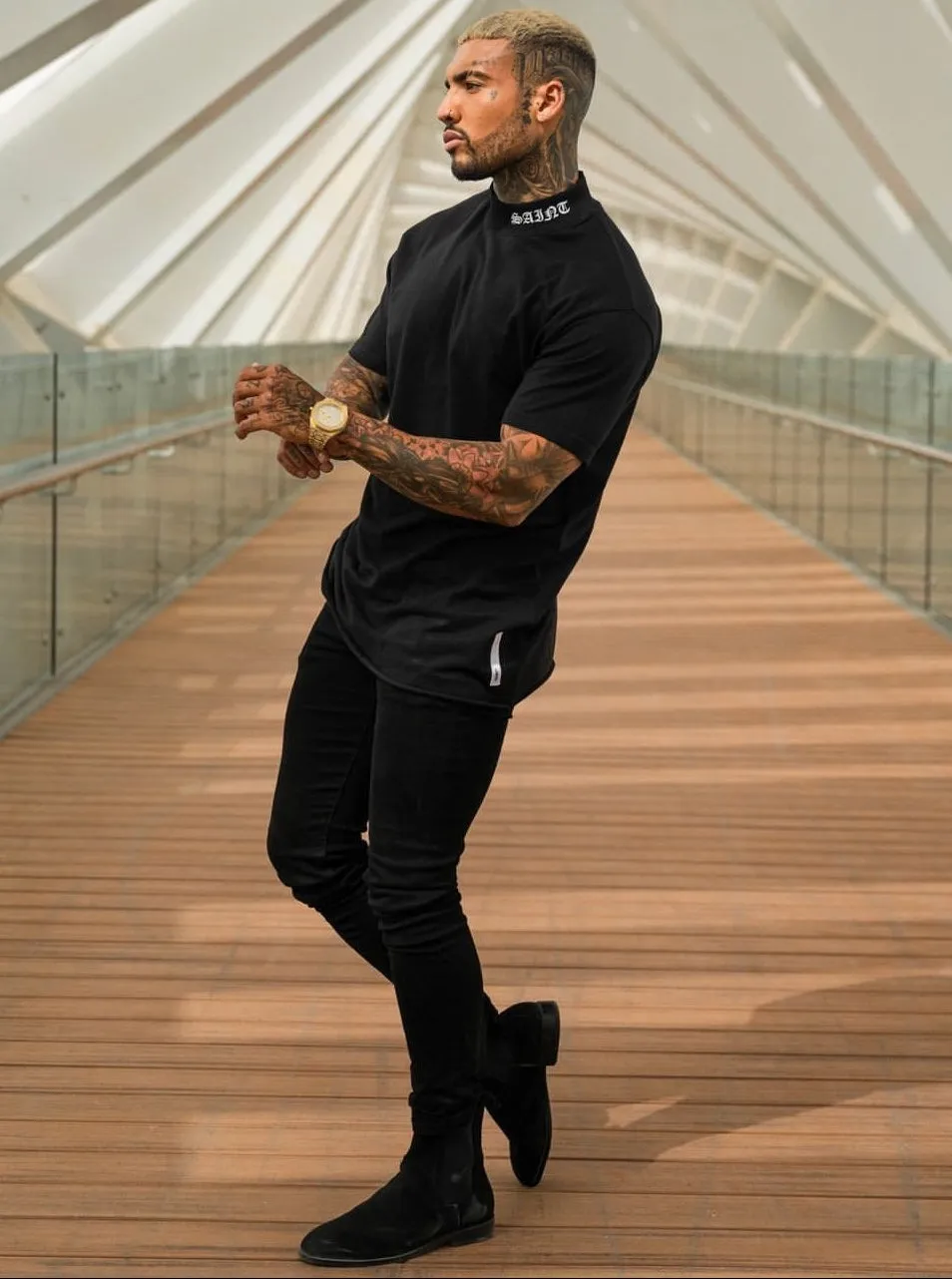 Casual Layering Saint Morta Old English Mock Neck T-Shirt Black/White