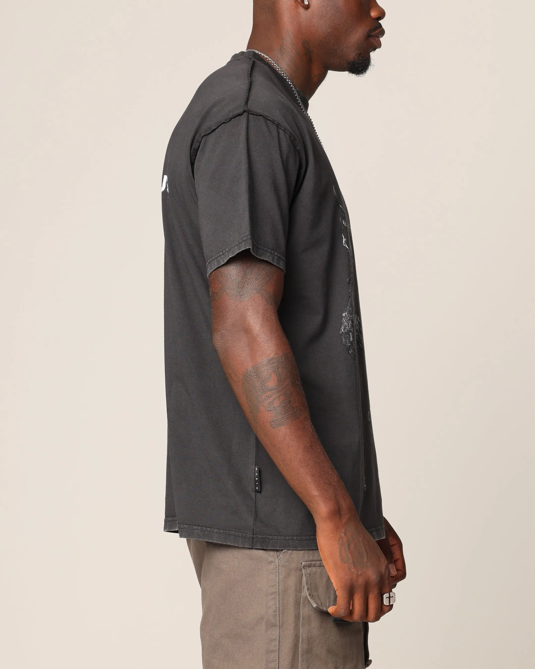 Comfy and Soft Low carbon footprint Saint Morta Wraith Cut Vintage T-Shirt Vintage Black