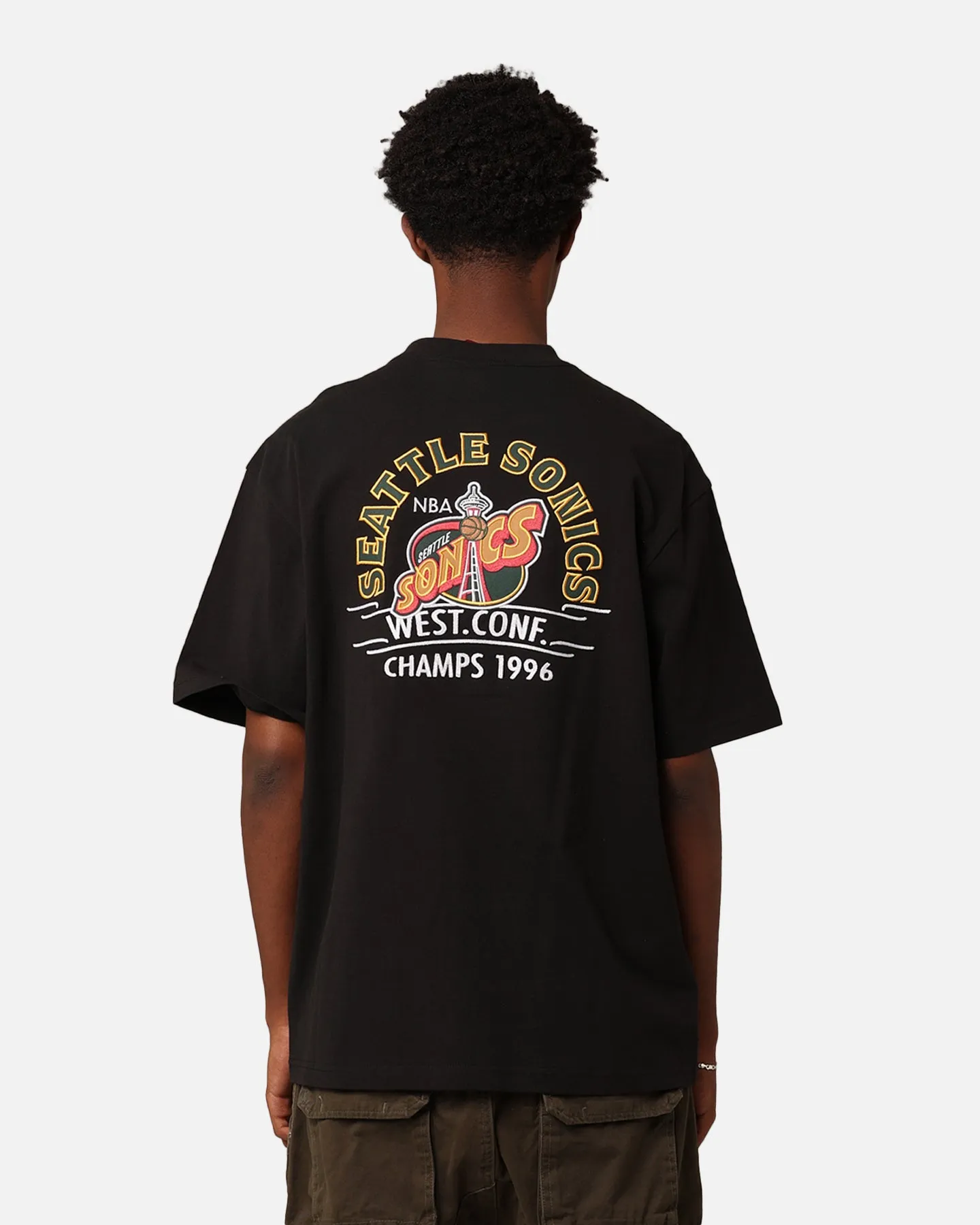 Soft & Smooth Mitchell & Ness Seattle Sonics Arch T-Shirt Faded Black