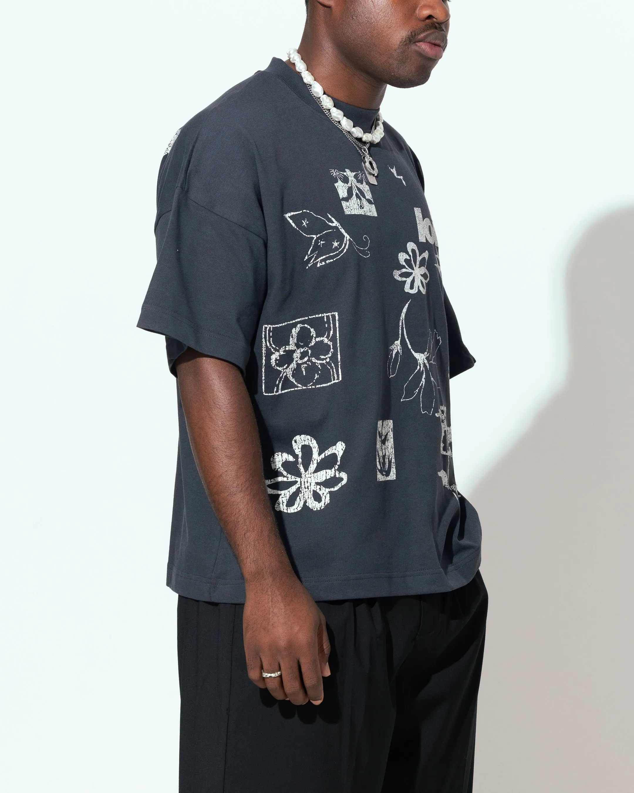 Fit For Comfort Loiter Flowerbed Box T-Shirt Charcoal