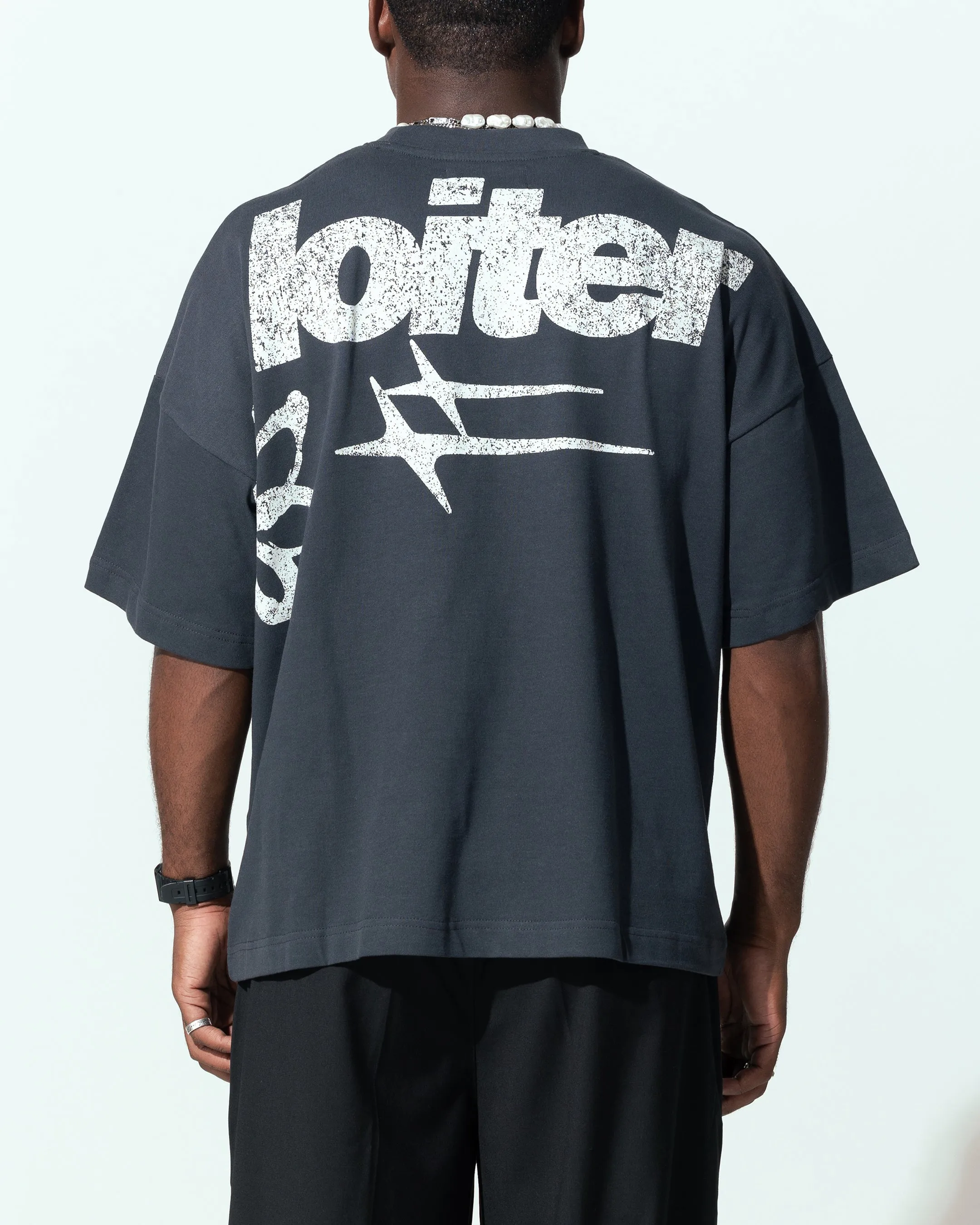Outdoor Comfort Loiter Flowerbed Box T-Shirt Charcoal
