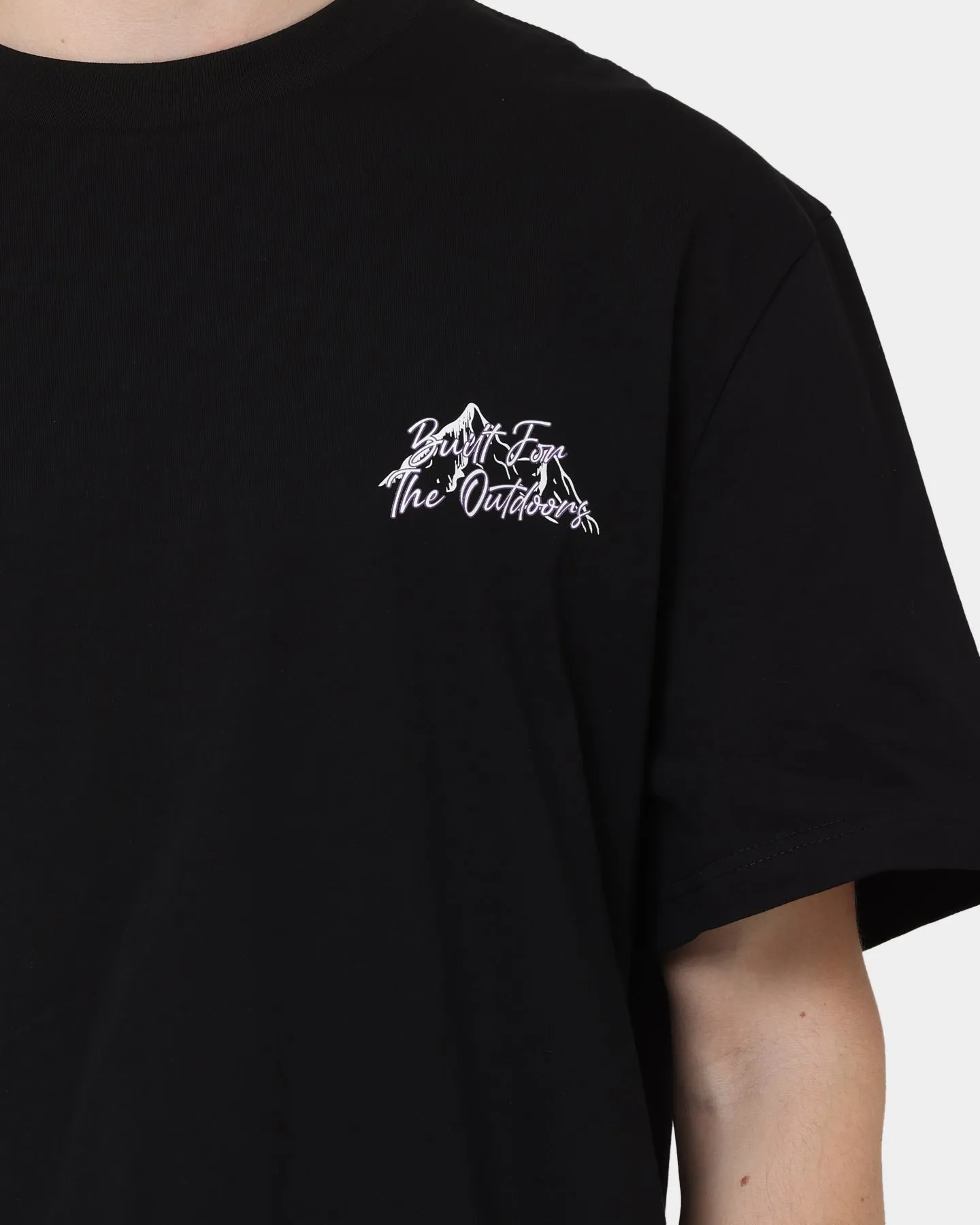 PYRA Mountain T-Shirt Black/White futuristic