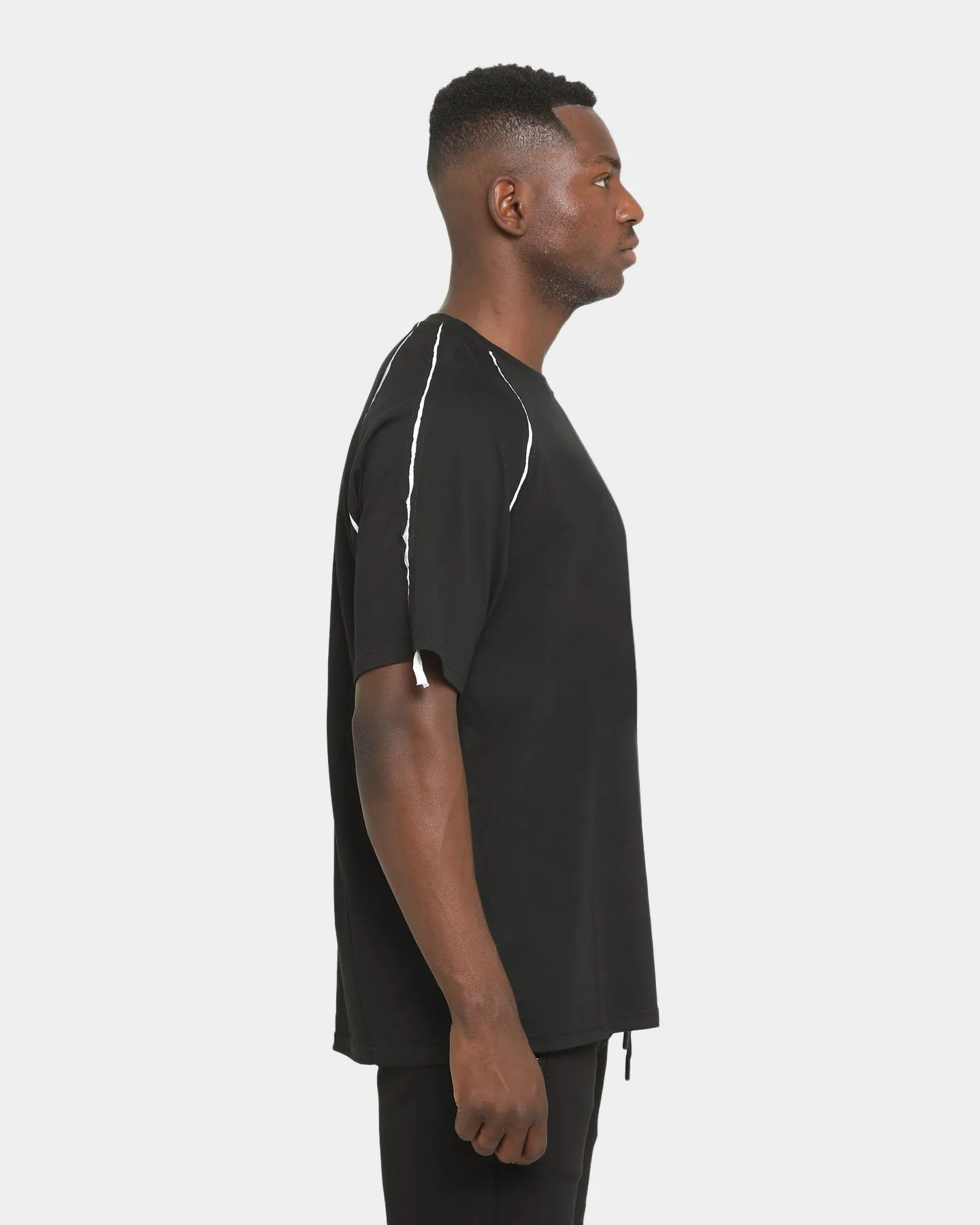 Effortless Style WrinkleResistant Texture Elevn Clothing Co. Rift Raglan Short Sleeve T-Shirt Black