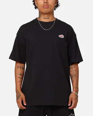 Neutral Color Soft and Stylish Nike Sportswear Max 90 Sneaker Patch T-Shirt Black