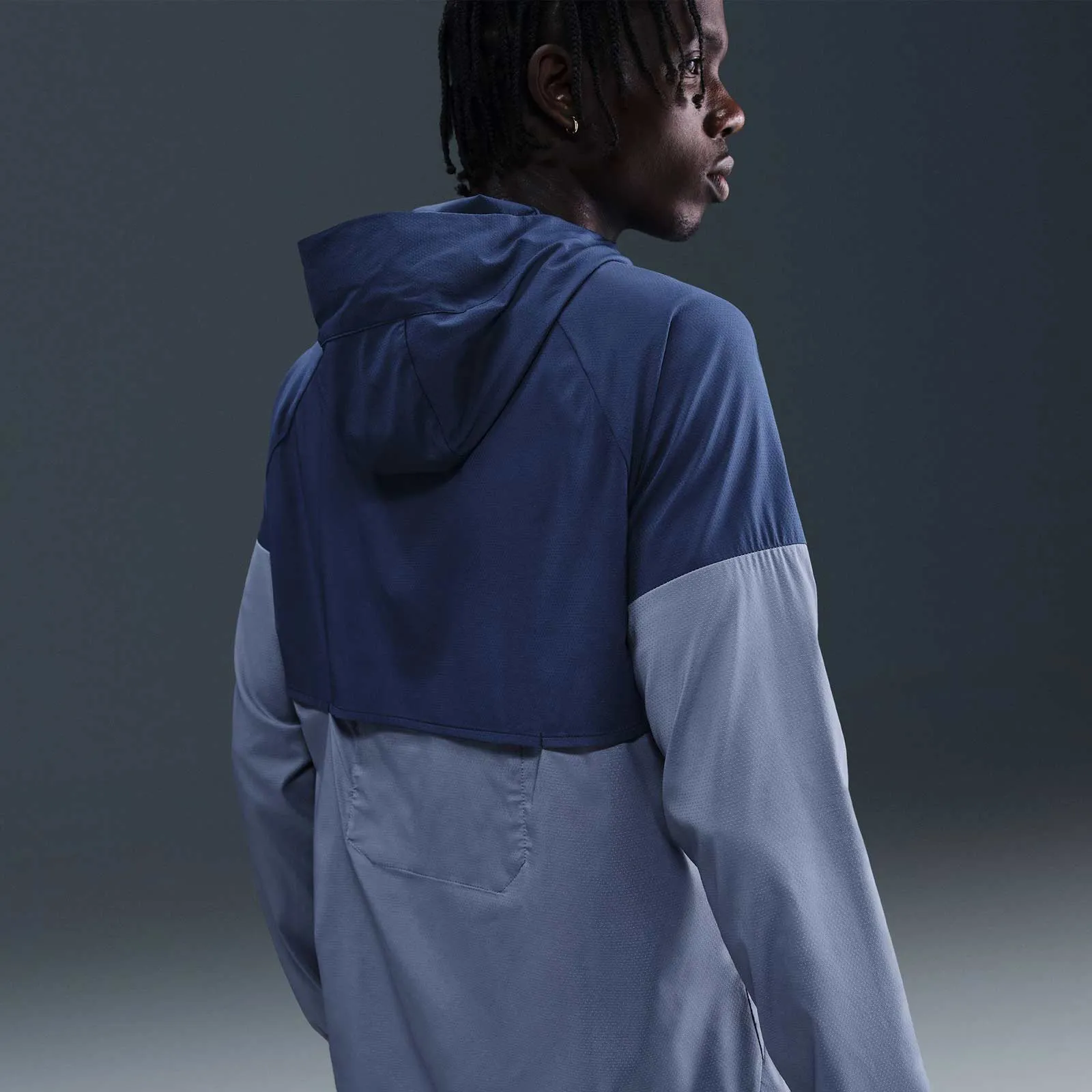Nike Impossibly Light Windrunner Mens Running Jacket Adventure-Ready Wear Foundation