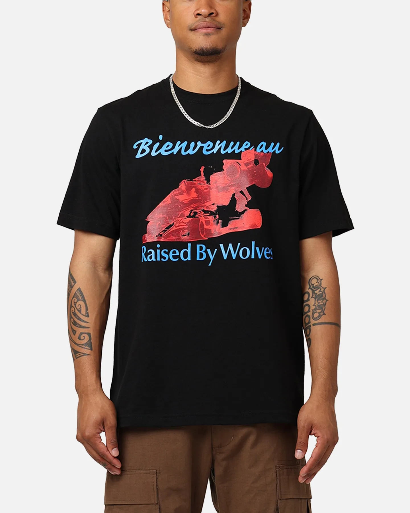 Lightweight Style Raised By Wolves Welcome T-Shirt Black