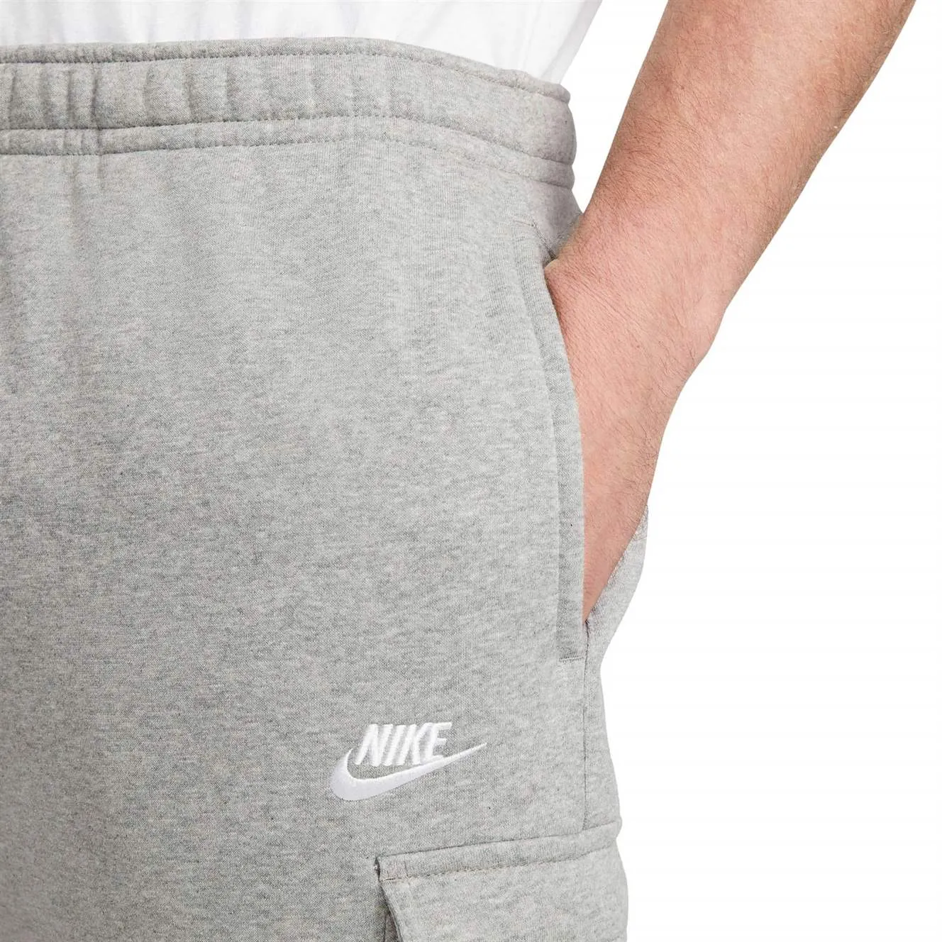 Nike Sportswear Club Fleece Mens Cargo Pants Reflective Accent Detailing High Elastic Closure