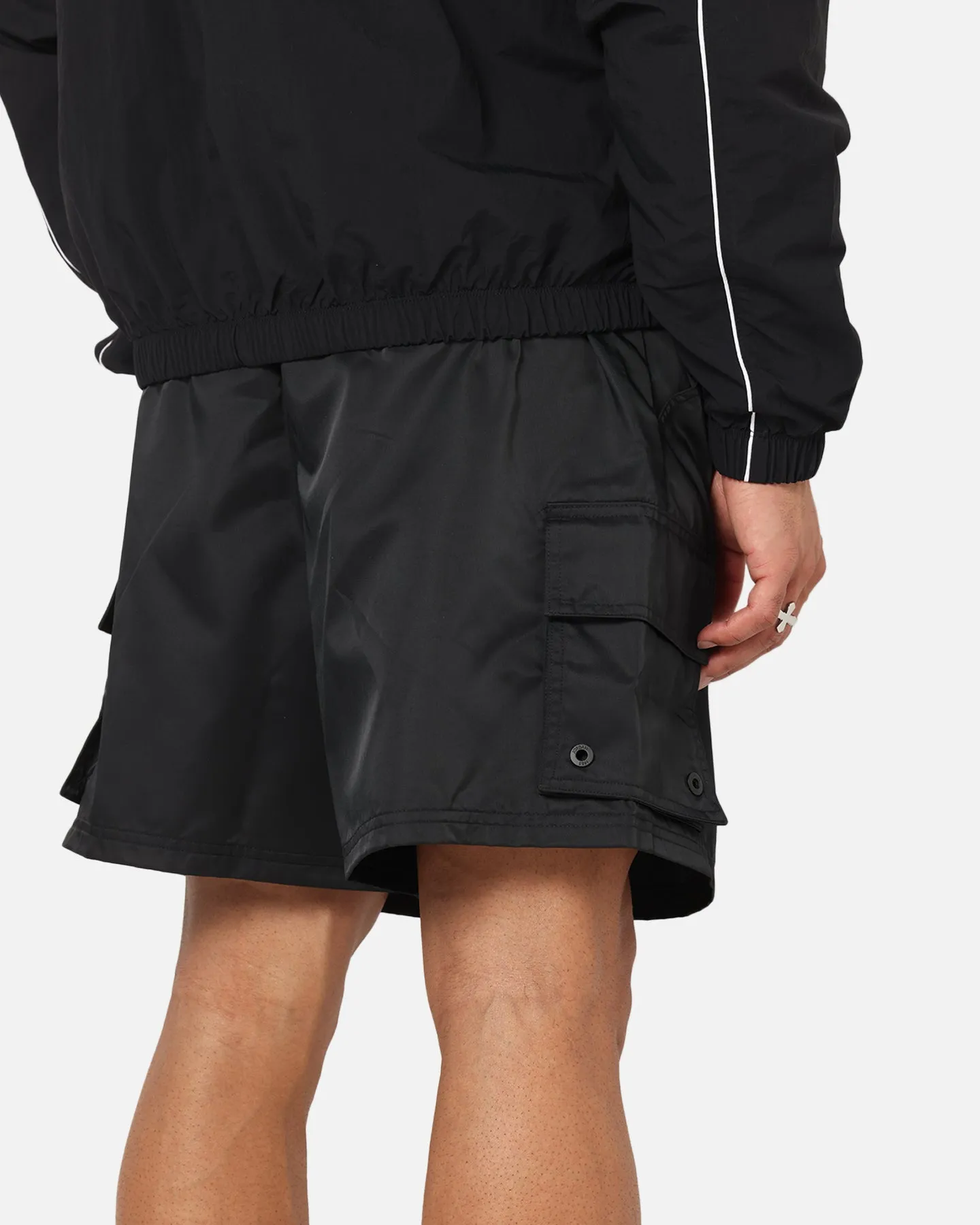 Jordan Brooklyn Cargo Shorts Black/Iron Grey Flexible Hemline Weekend Comfort