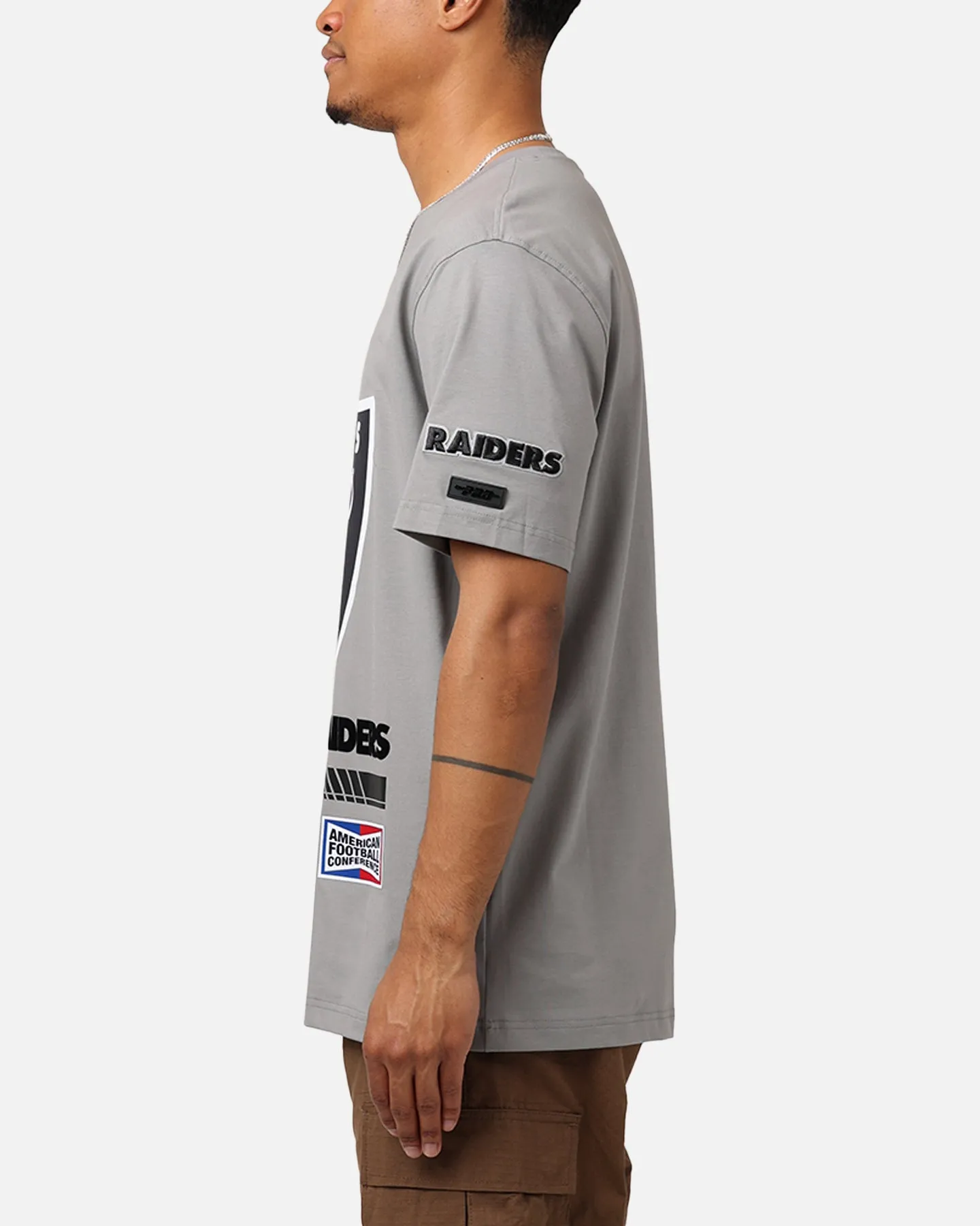Wool combination Pro Standard Las Vegas Raiders Fast Lane SJ T-Shirt Grey