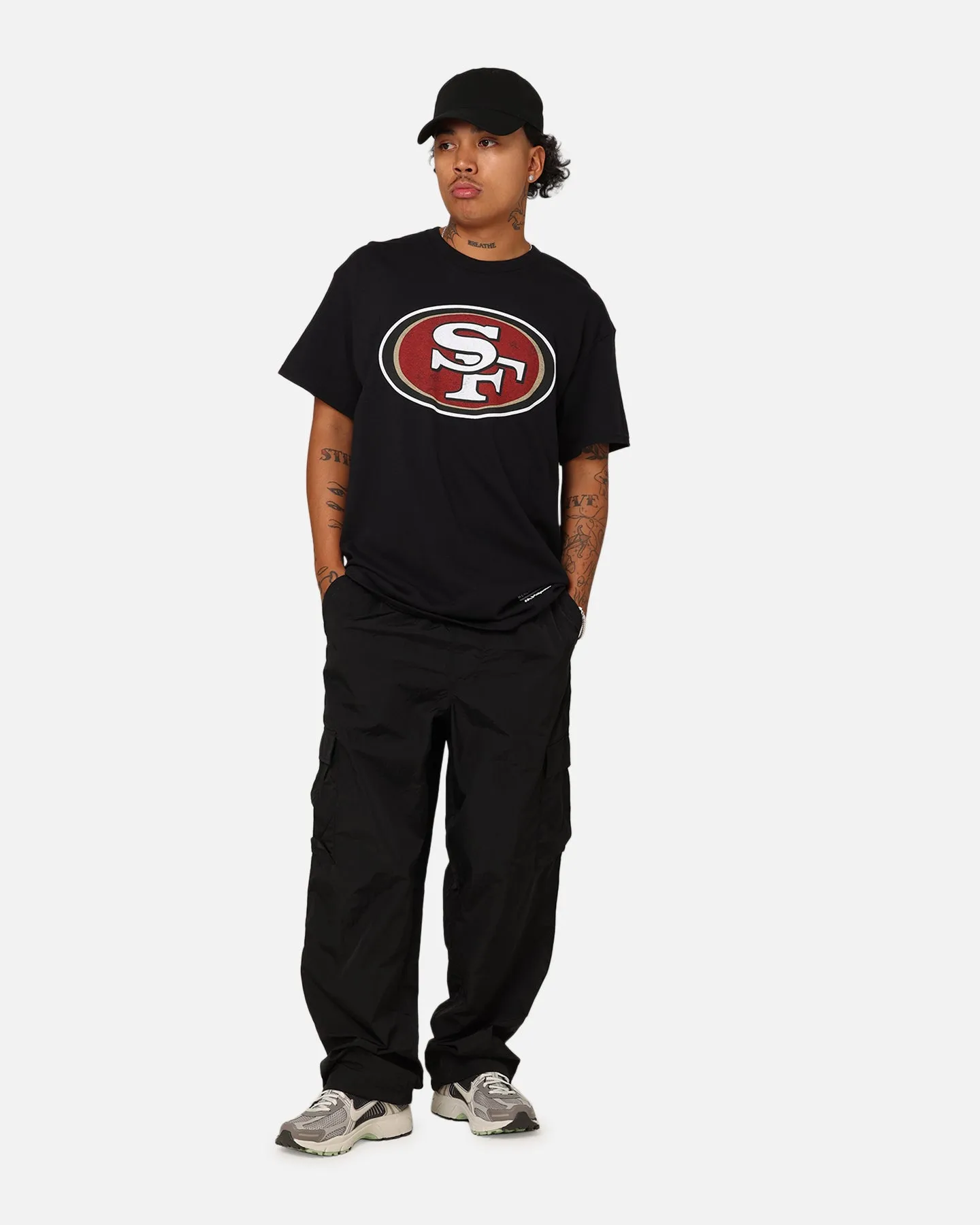 Majestic Athletic San Francisco 49ers Team Crest T-Shirt Black Breathable mesh panel