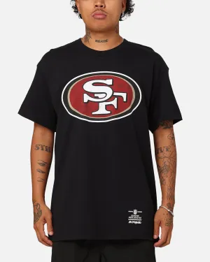 Majestic Athletic San Francisco 49ers Team Crest T-Shirt Black Relaxed Comfort Look Moisture Wicking Fabric