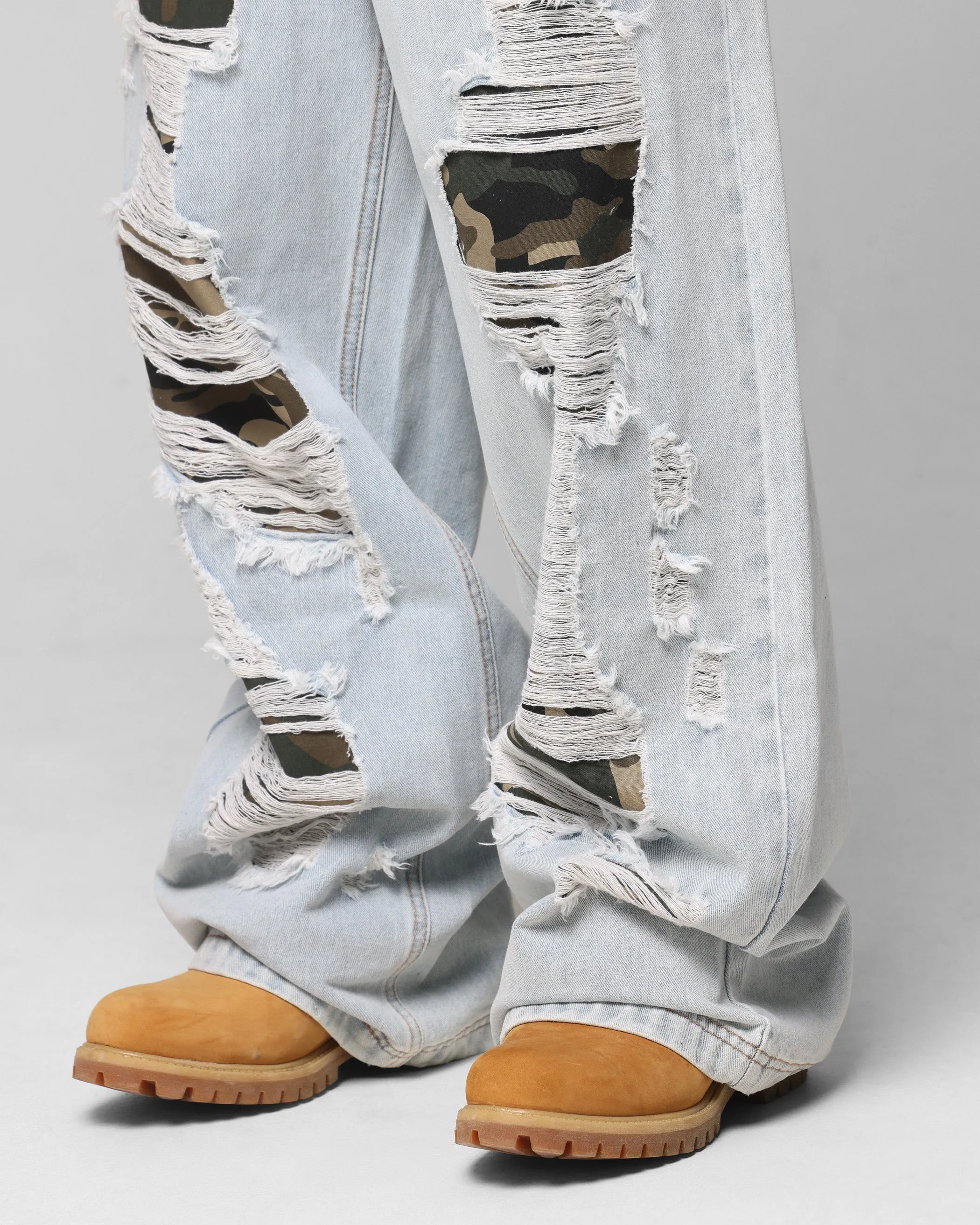 QuickReleaseFastenings Odor Control Treatment Loiter Collateral Distressed Jeans Denim Camo