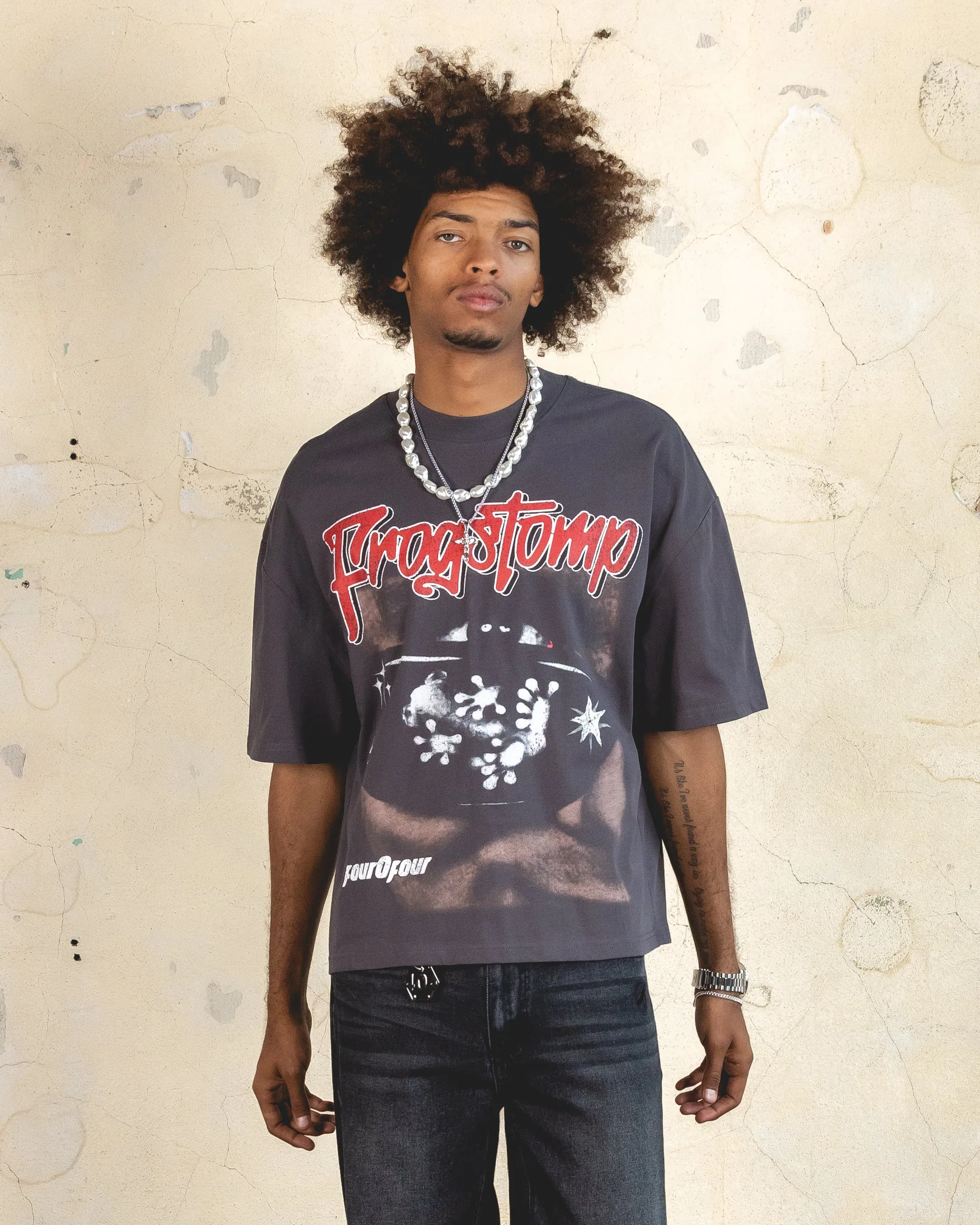 Casual Essential Wear Soft and breathable 404 Frogstomp Cropped T-Shirt Charcoal