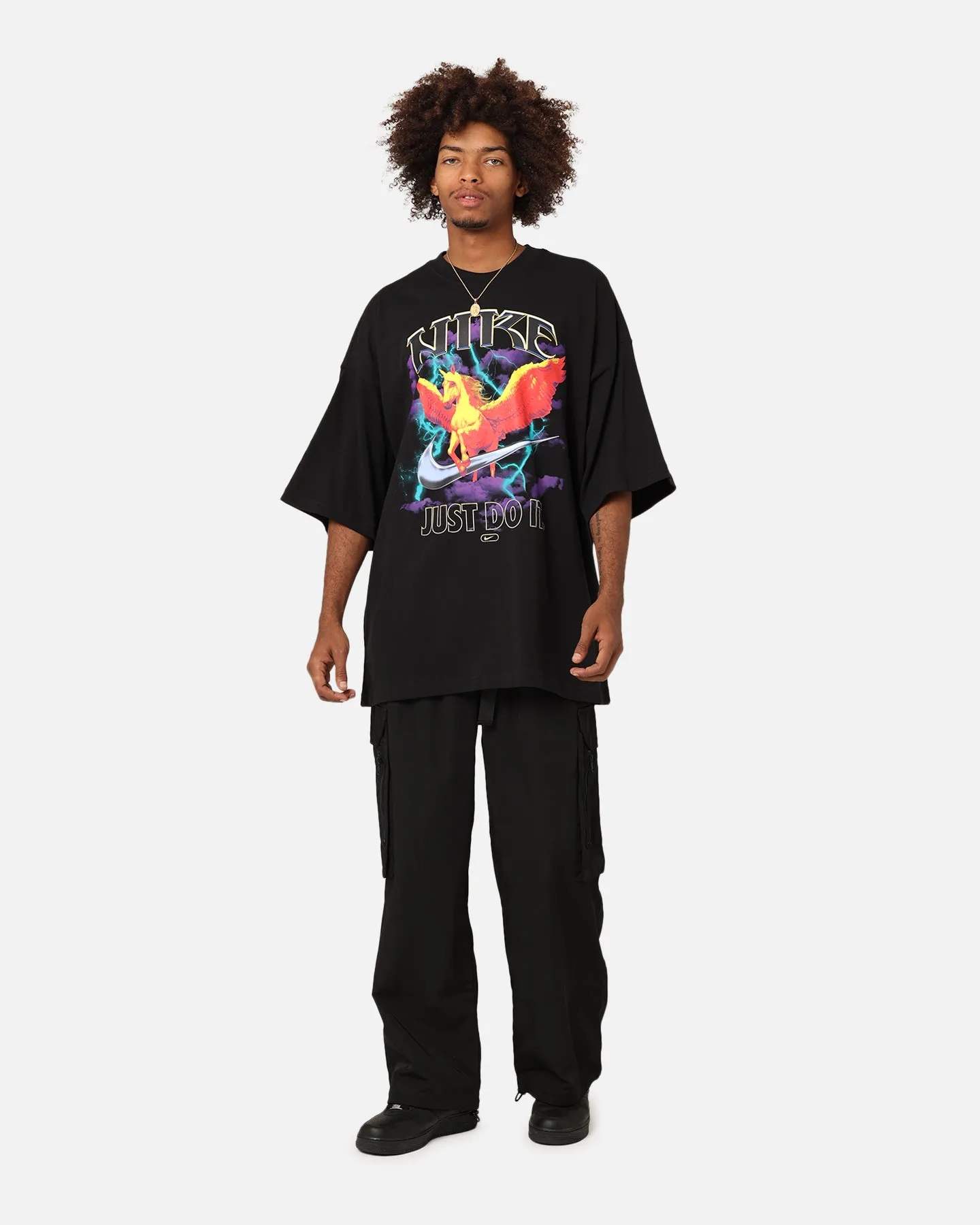 Nike Sportswear Oversized T-Shirt Black Sleek Design