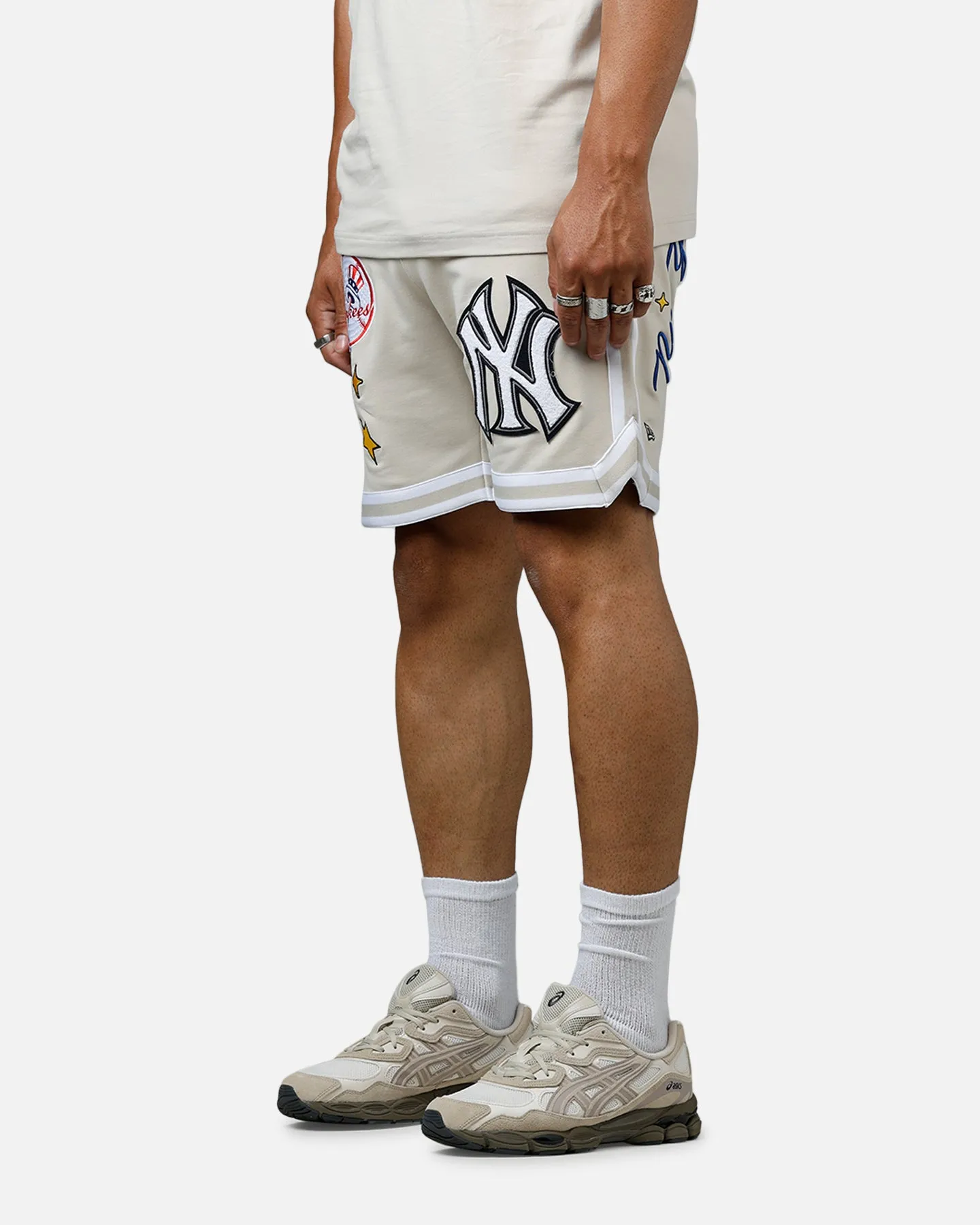 Flexible Side Panels Low Bulk Waistband New Era New York Yankees 'Logo Select' Summer Shorts Stone