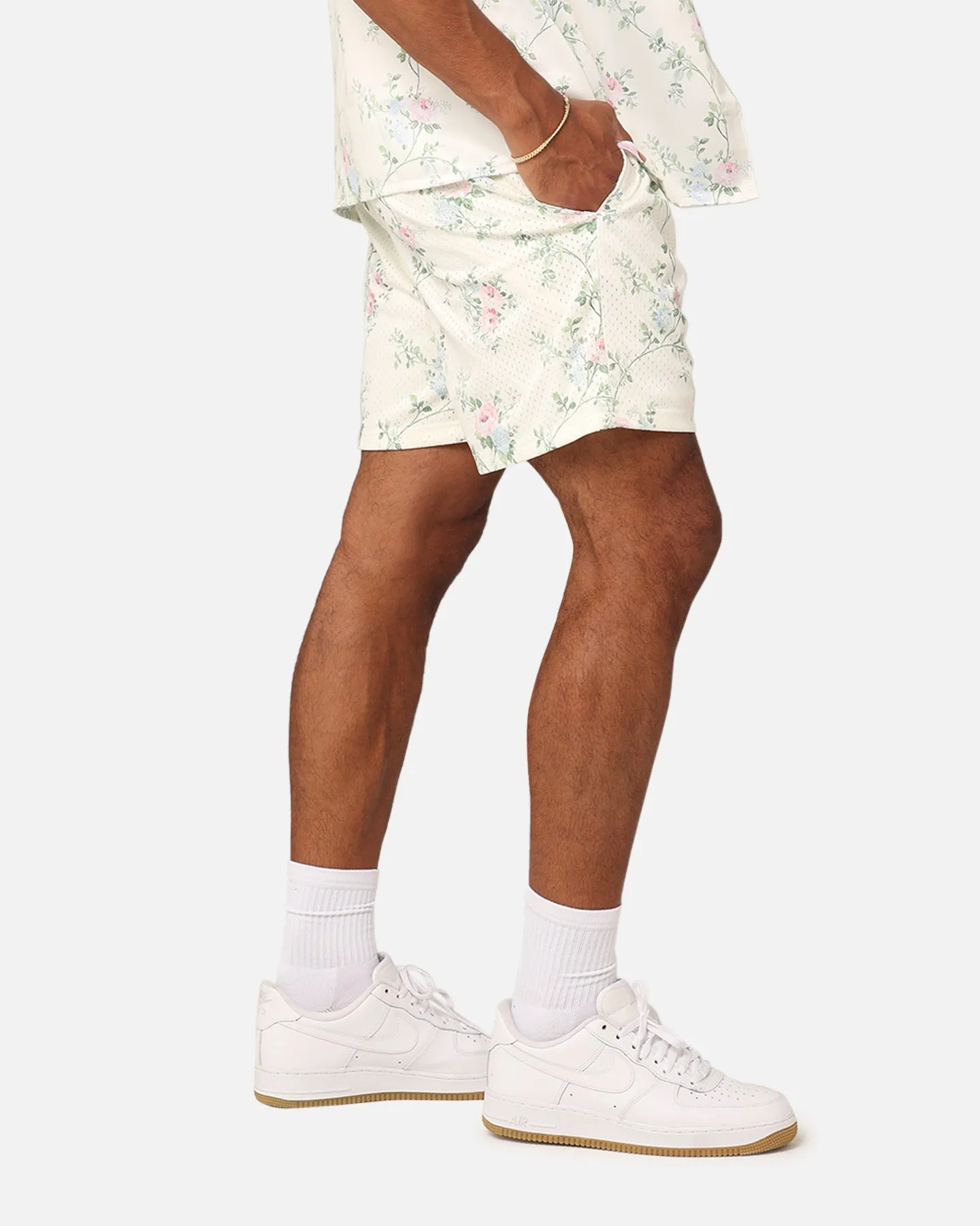Sweat Wicking Fabric Athletic Look XXIII Anthony Mesh Shorts Cream/Blue/Pink