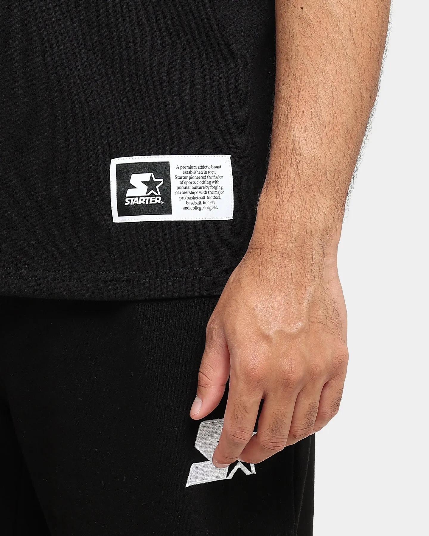 Starter Primary T-Shirt Black Timeless Top