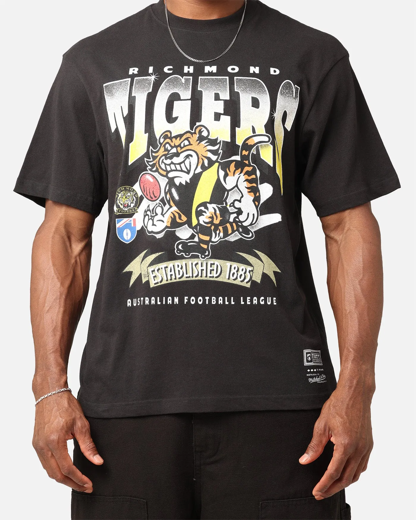 Mitchell & Ness Richmond Tigers Character T-Shirt Faded Black SkinFriendlyFibers ZeroWaste Production