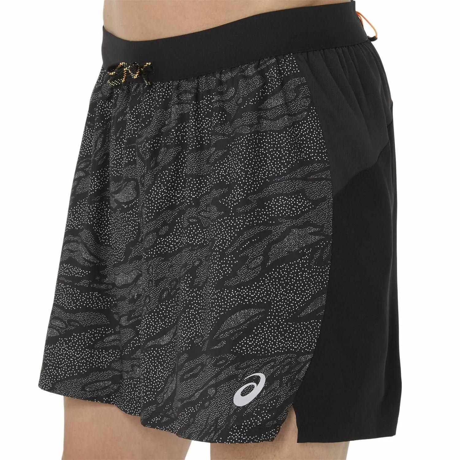 Sleek Waistband compression support Asics Fujitrail AOP 5in Mens Short Black