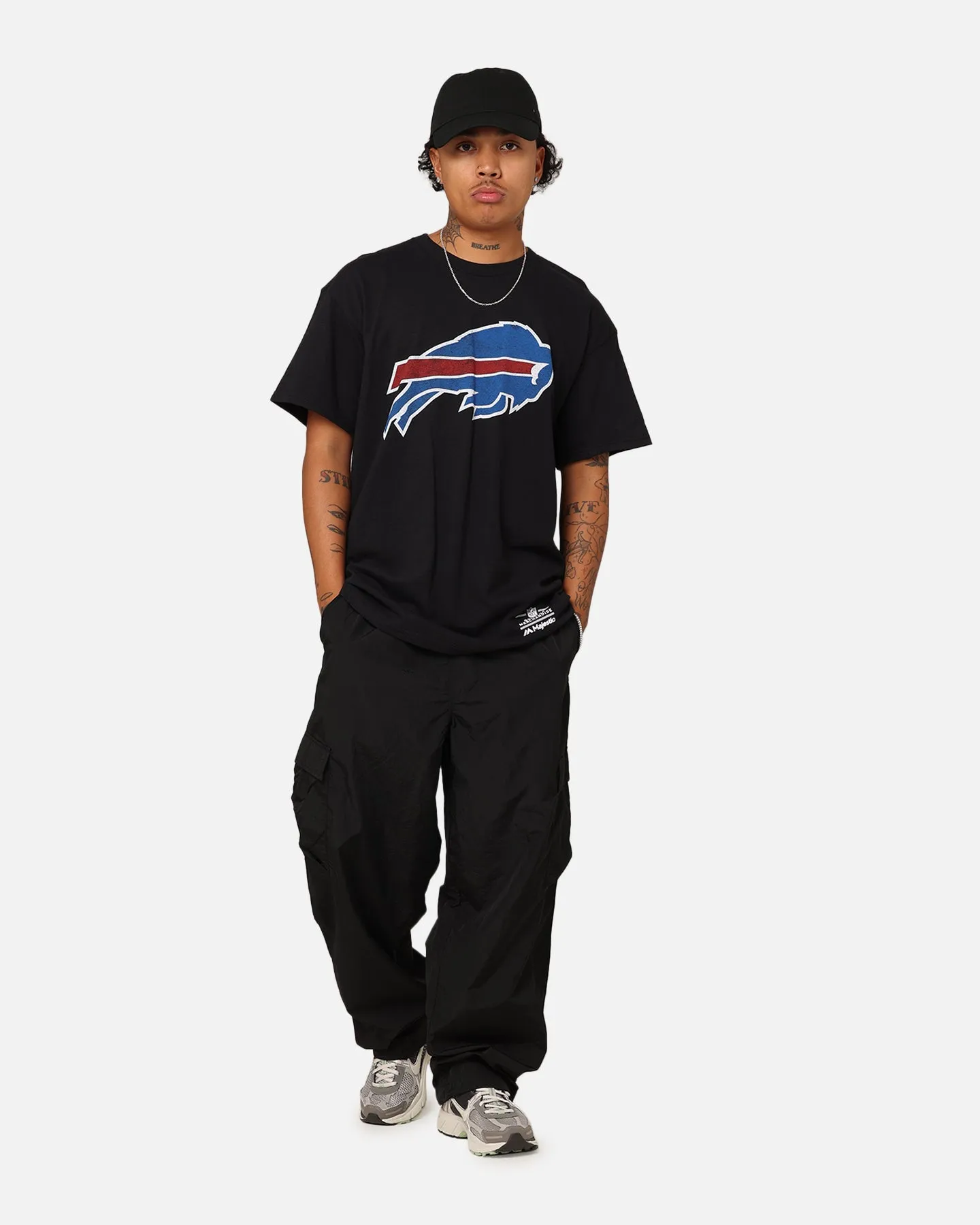 Majestic Athletic Buffalo Bills Team Crest T-Shirt Black Customer Favorite