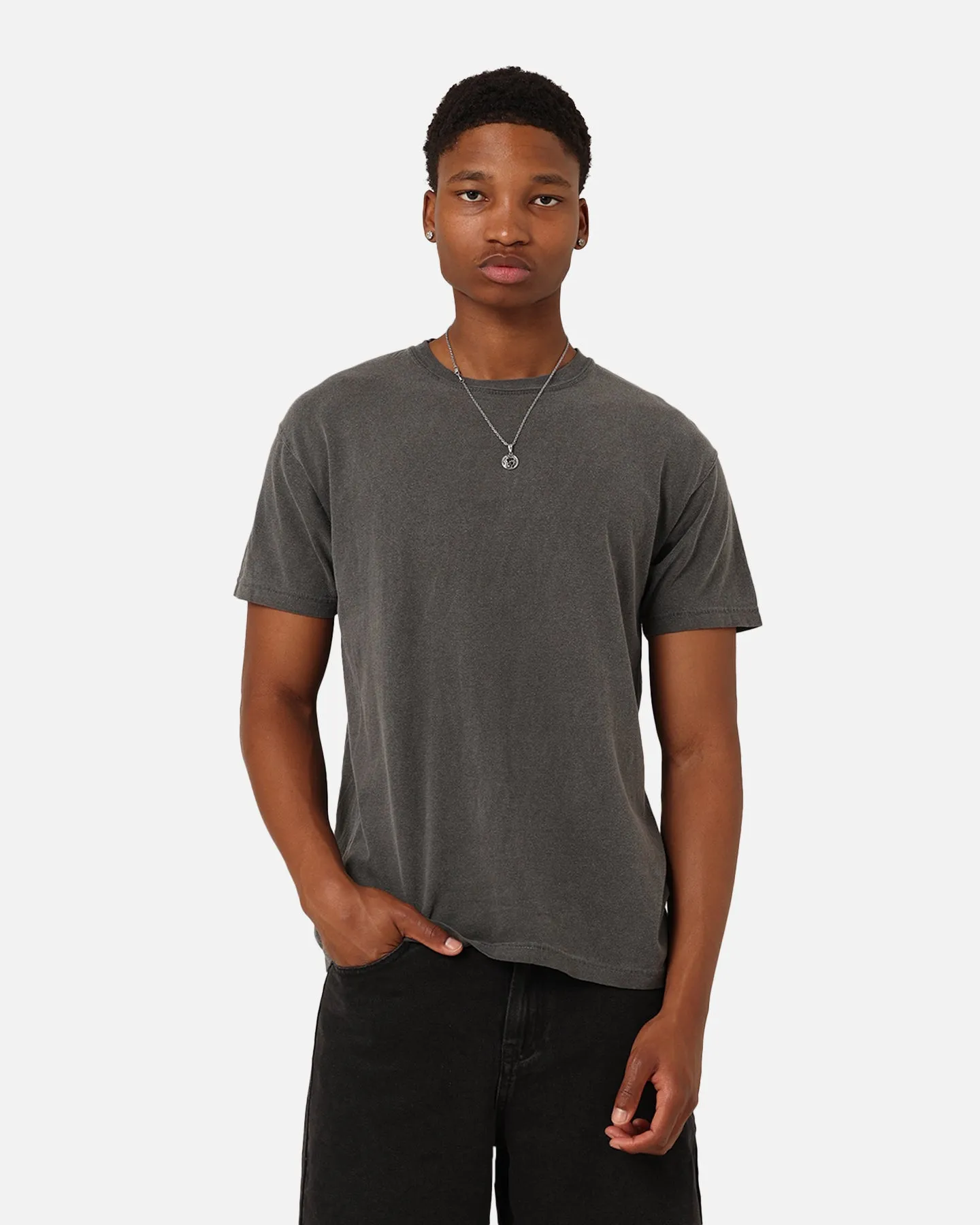 Well Made Standard Comfort T-Shirt Pepper Date night Chilly Wear