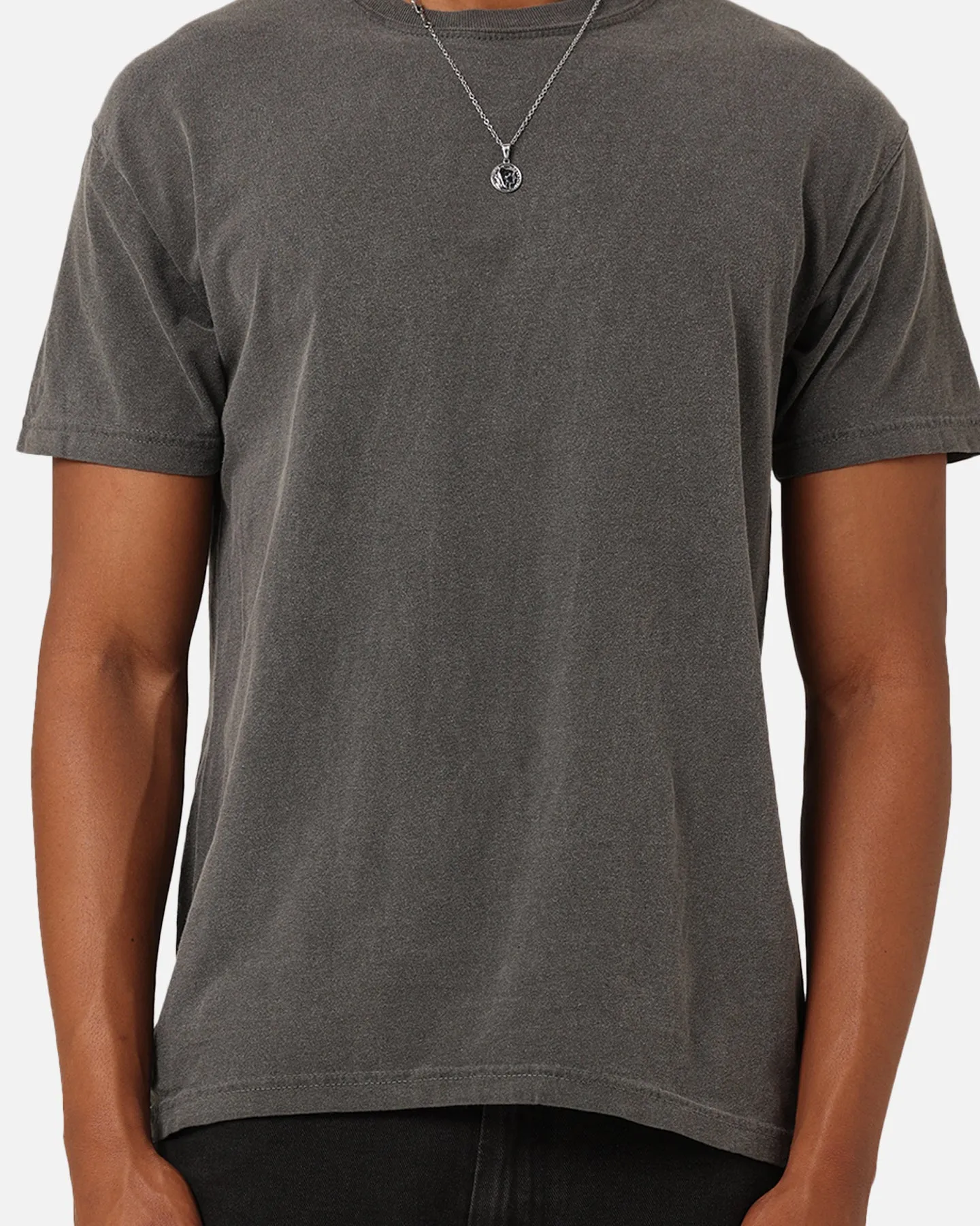 Well Made Standard Comfort T-Shirt Pepper right size