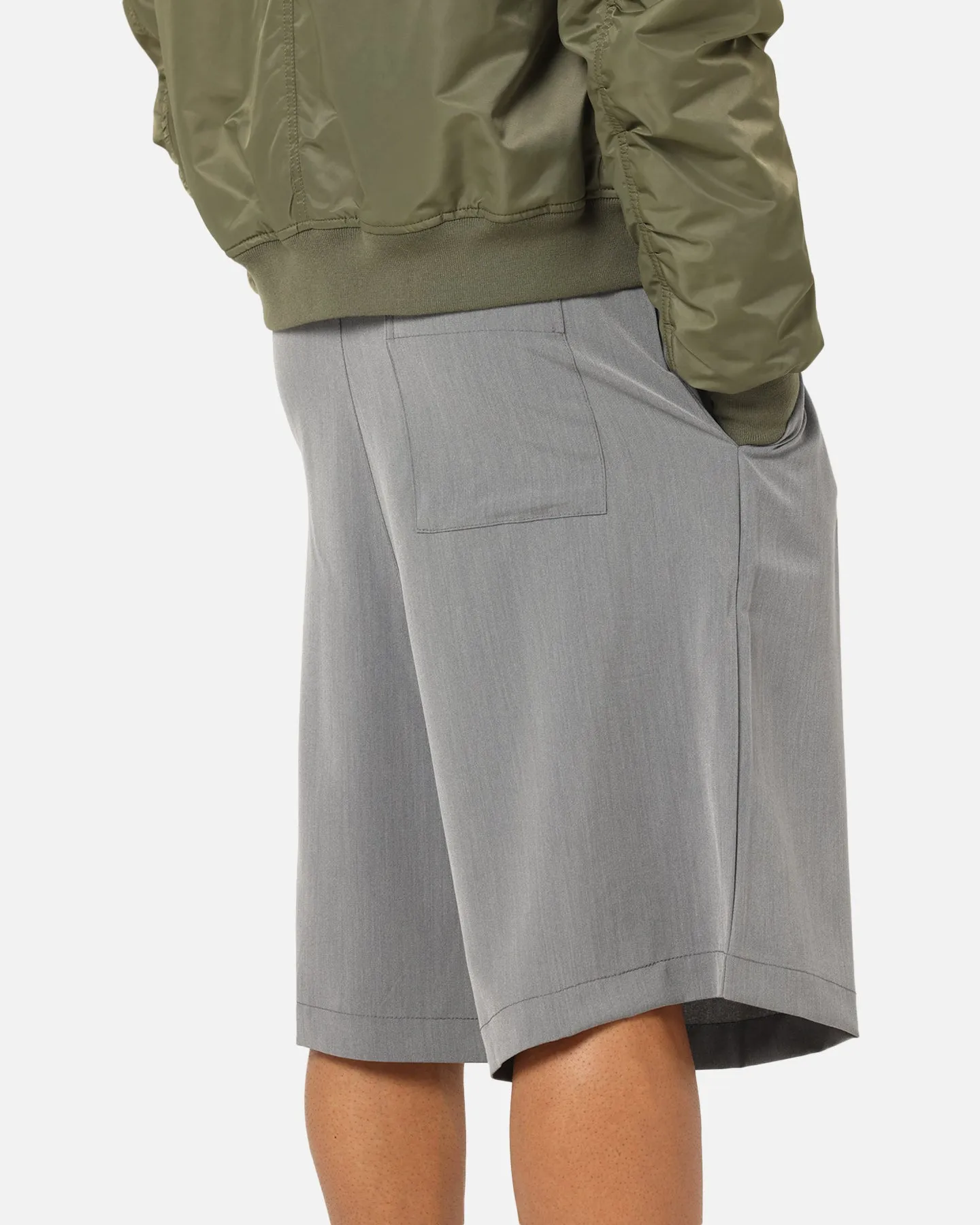 XXIII Baggy Pleated Shorts Grey NoBuckleDesign
