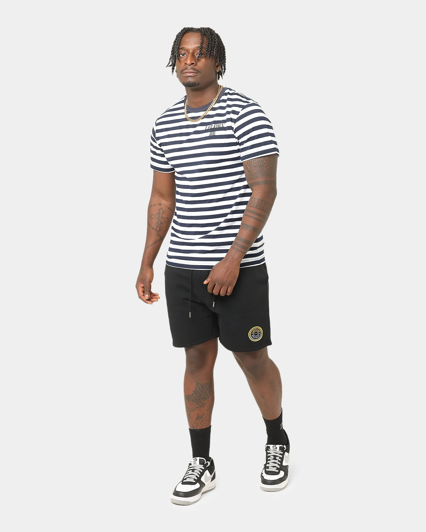 Smart Outfit LayeringFriendly Last Kings Stripes Short Sleeve T-Shirt Navy