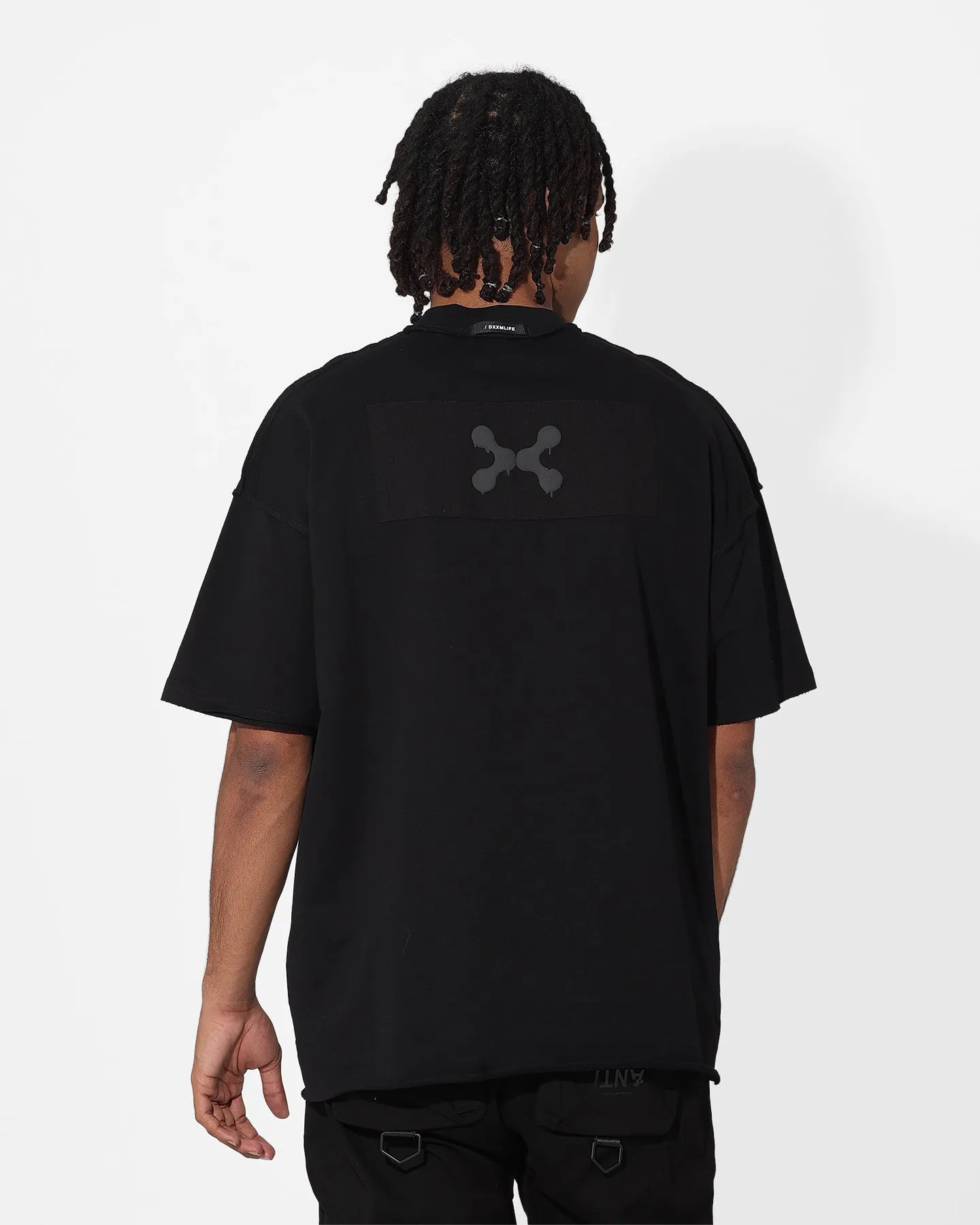 MinimalistStitching DXXMLIFE L-7 A V3L3DRXME T-Shirt Black