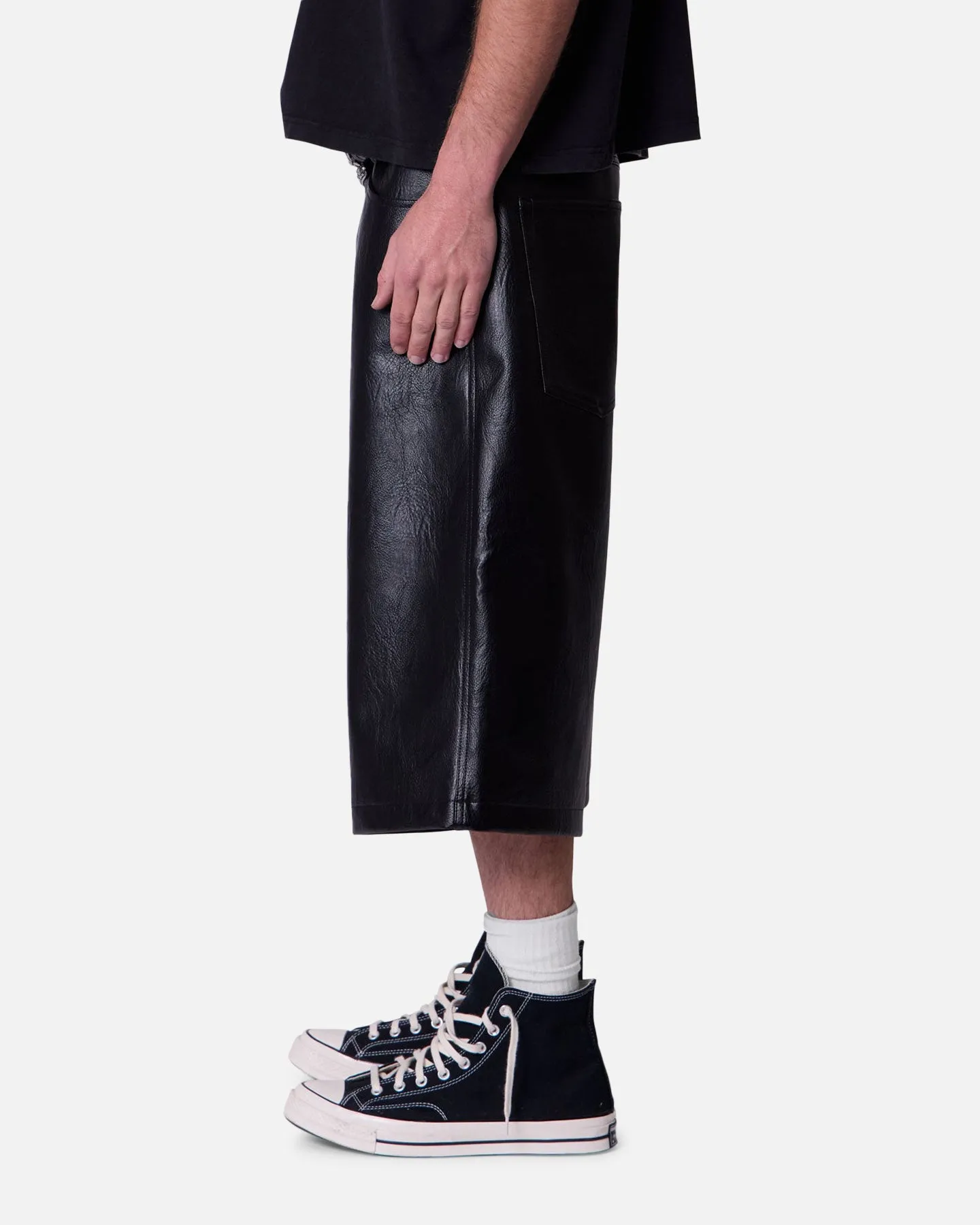 MNML Ultra Baggy Leather Shorts Black light texture Stay Cool Technology