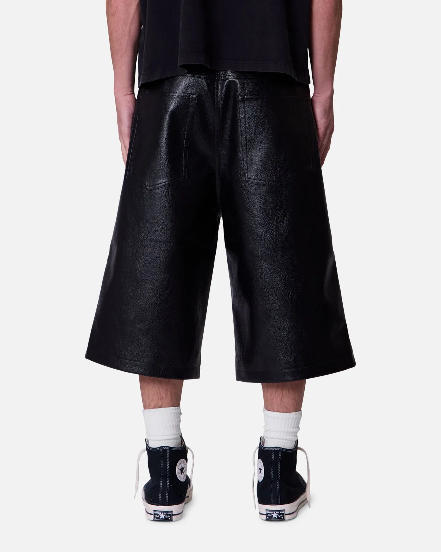 Stretchable Waist MNML Ultra Baggy Leather Shorts Black