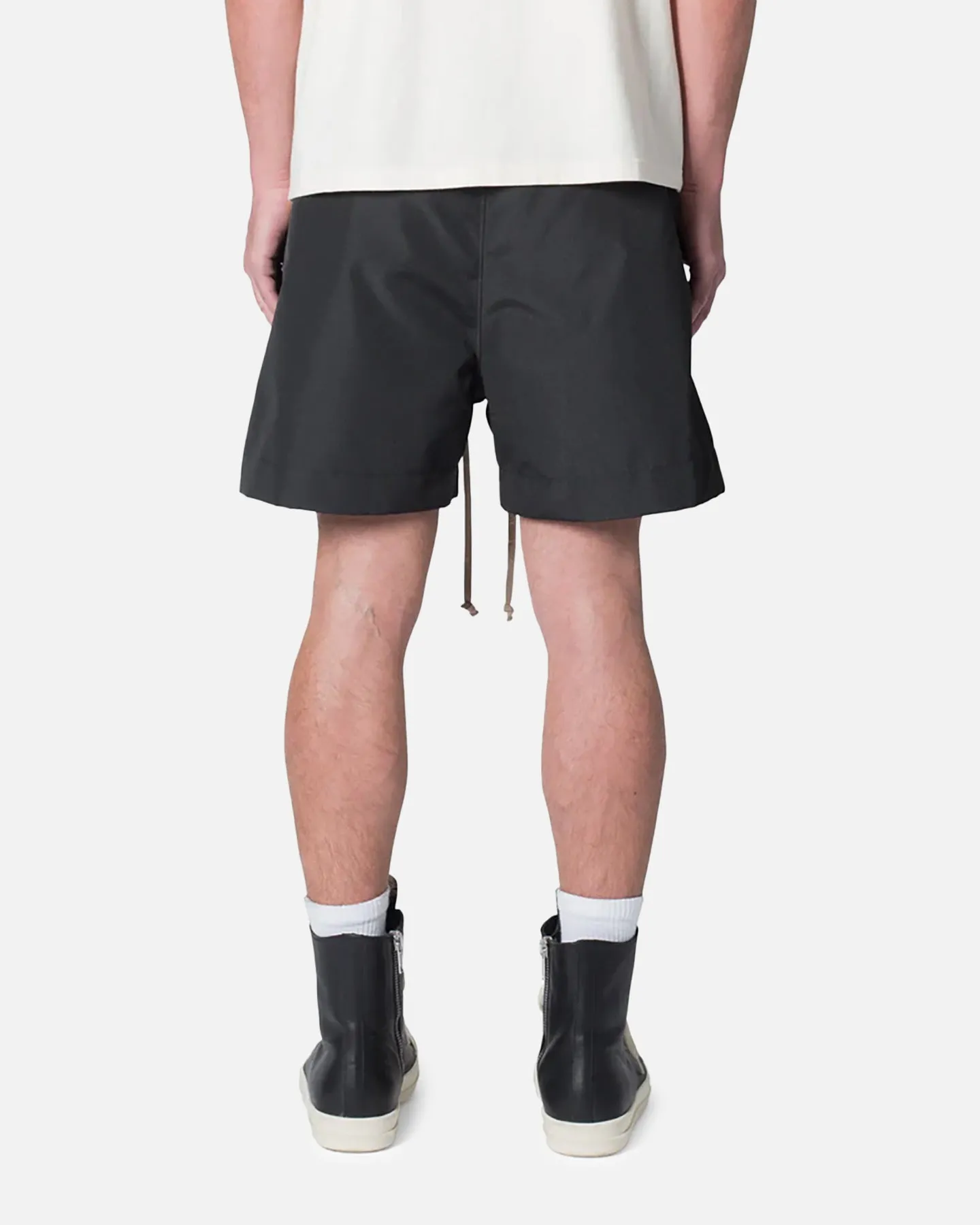 MNML Weimar Shorts Black Sporty Vibe Wear Clean Lines