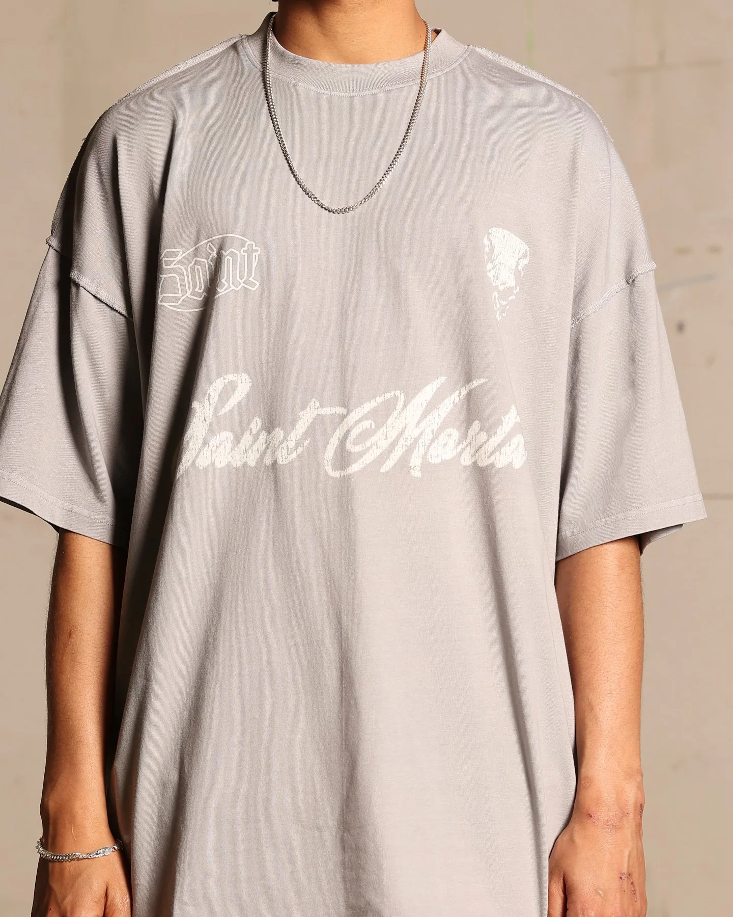 Saint Morta Roadhouse Boxy T-Shirt Vintage Grey birthday party Relaxed and Easy